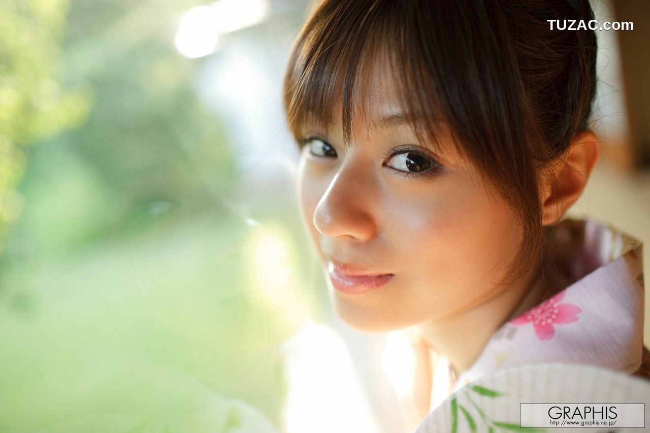 Graphis_瑠川リナ/琉川里菜《Pure and Cute》 Gals 写真集[33P]