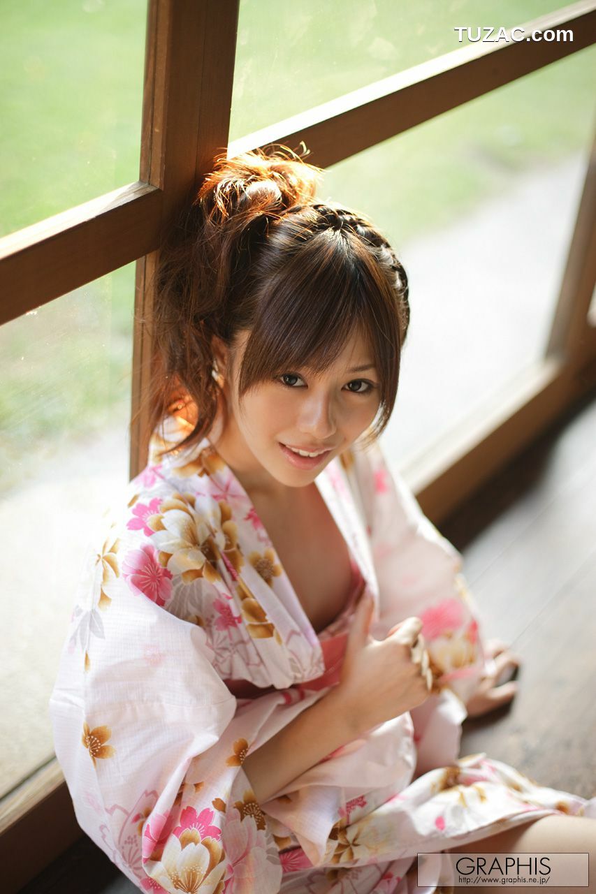 Graphis_瑠川リナ/琉川里菜《Pure and Cute》 Gals 写真集[33P]