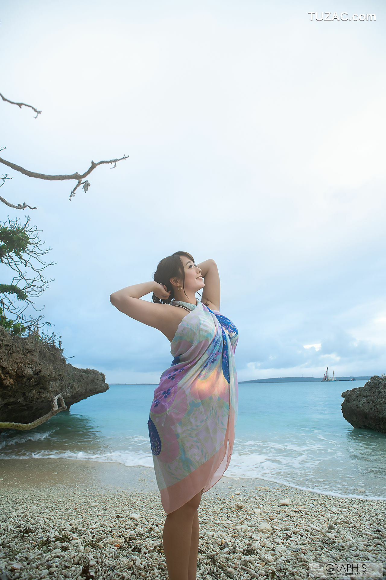Graphis_白石茉莉奈『Oh Boy!』 EARLY SUMMER SPECIAL 2018 写真集[50P]