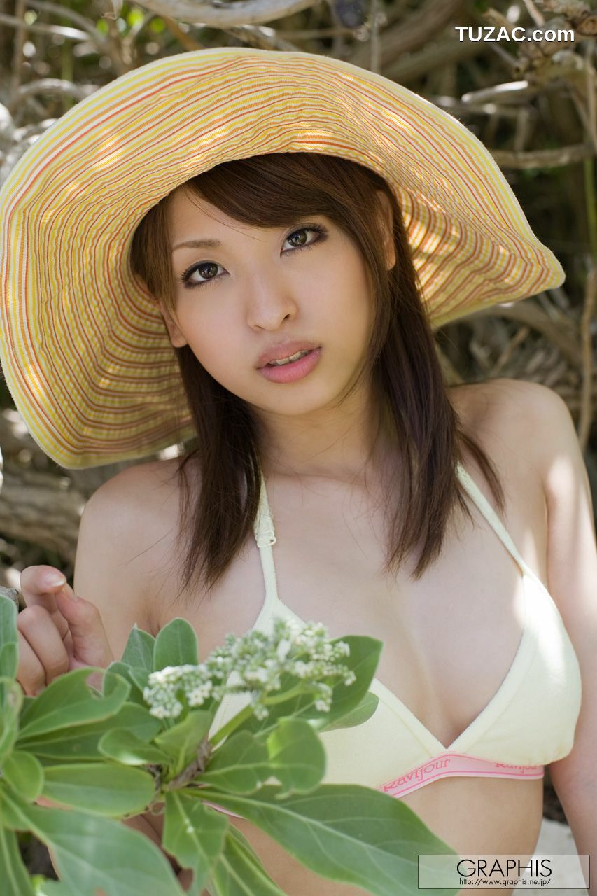 Graphis_秋山祥子《Lucky》 Gals 写真集[31P]