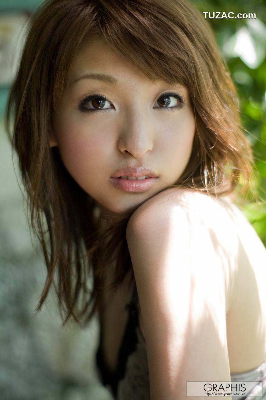 Graphis_秋山祥子《Lucky》 Gals 写真集[31P]