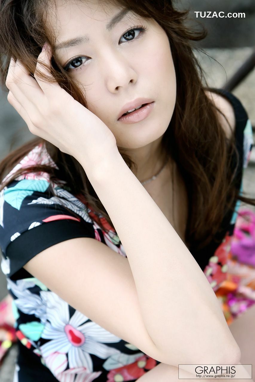 Graphis_穂花《Whispers》 Gals 写真集[22P]