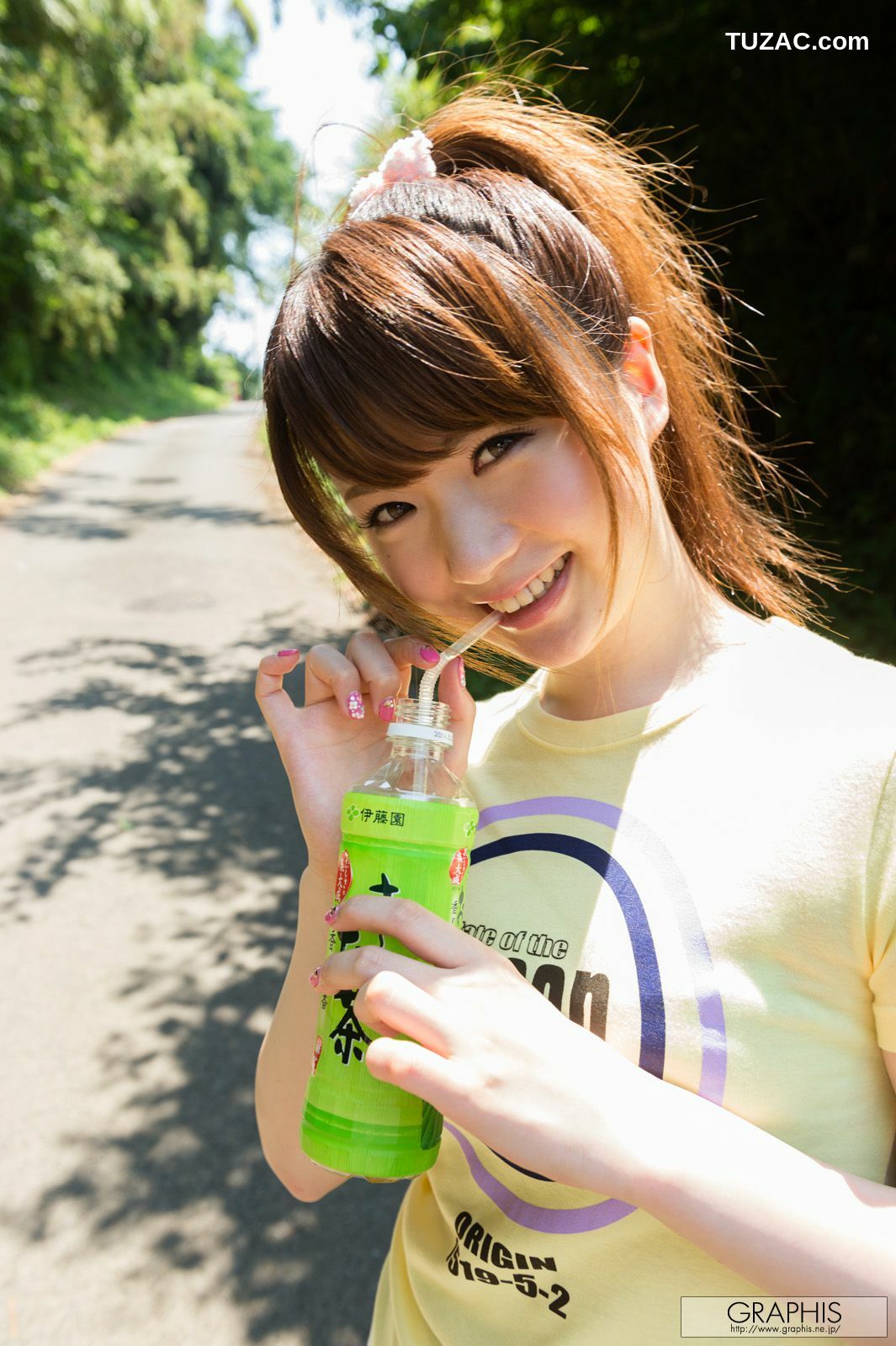 Graphis_西川ゆい/西川结衣 First Gravure 初脱ぎ娘 写真集[32P]