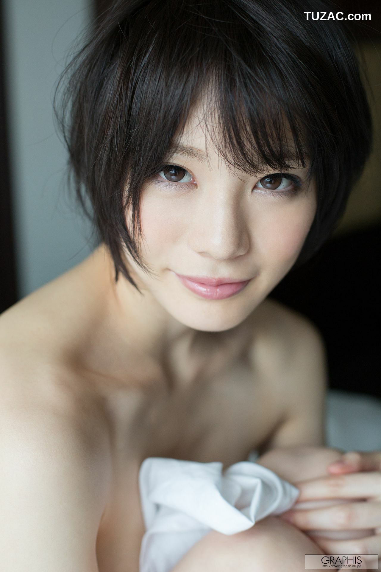 Graphis_鈴村 あいり《Summer Special 2015 》 写真集[64P]