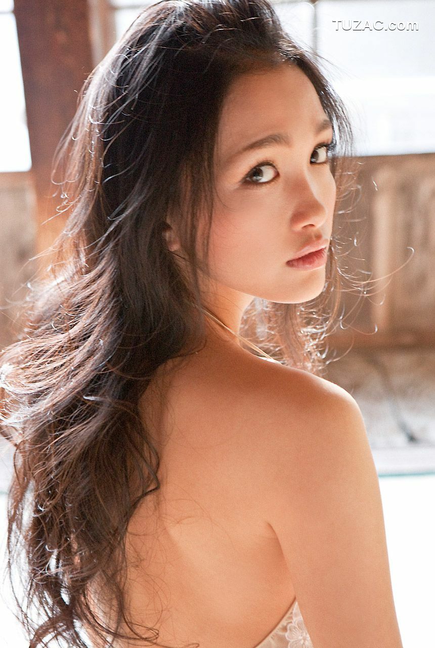 Image.tv_かでなれおん/嘉那蕾音《LOVE is REON》 写真集[32P]