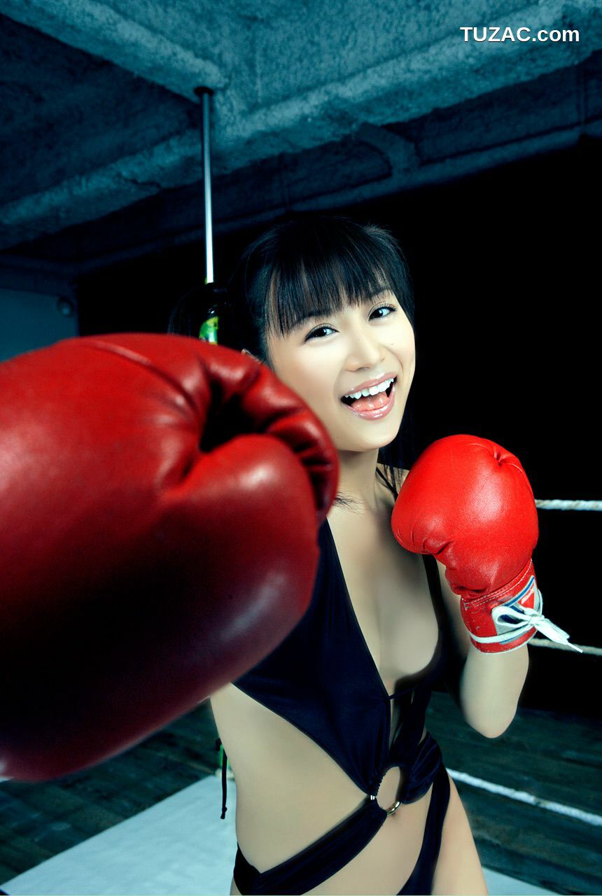 Image.tv_愛川ゆず季+佐野夏芽《Bomber Fight!》 写真集[64P]