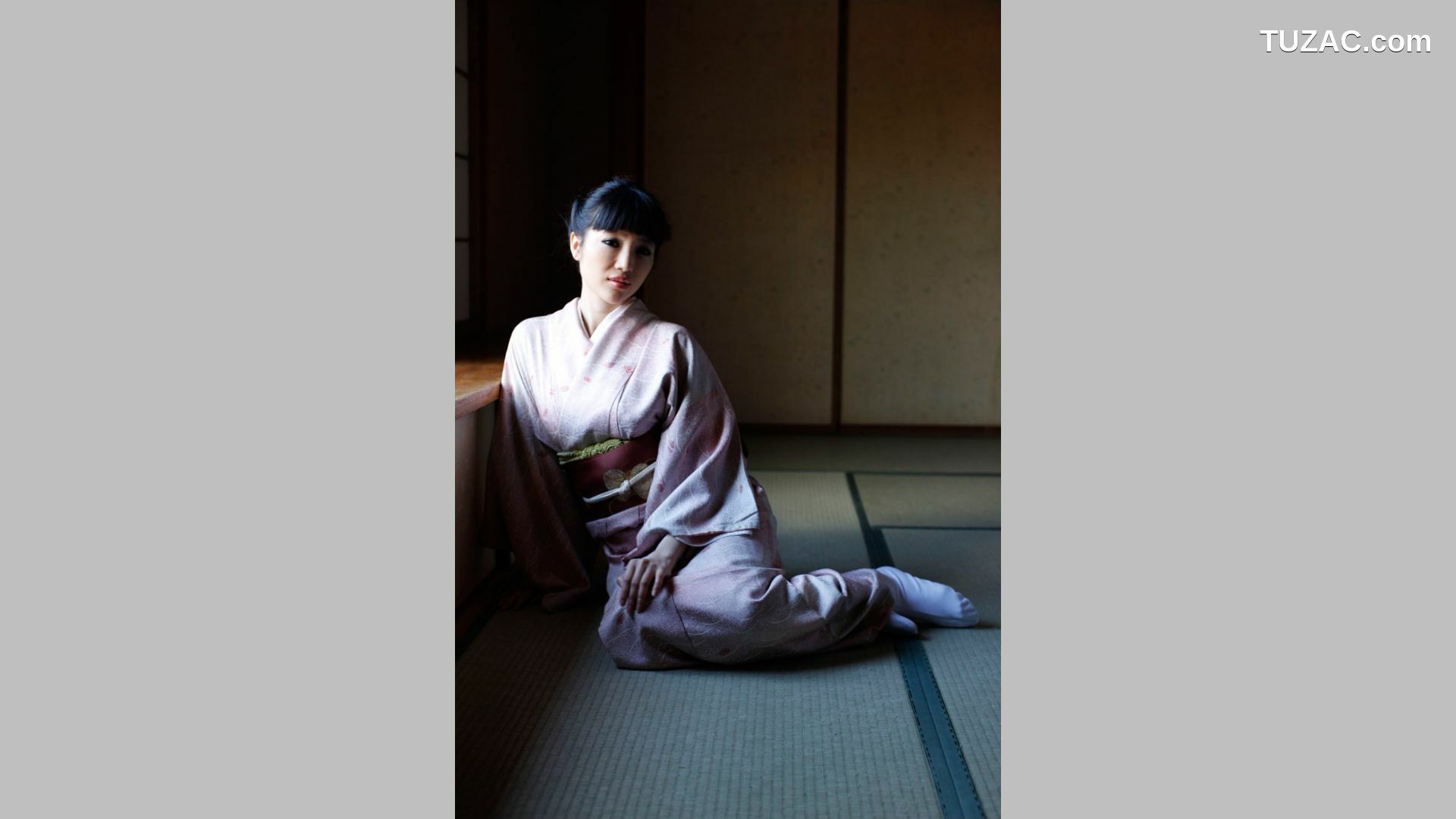 Image.tv_森下悠里《咲き誇る美しい花》 写真集[26P]