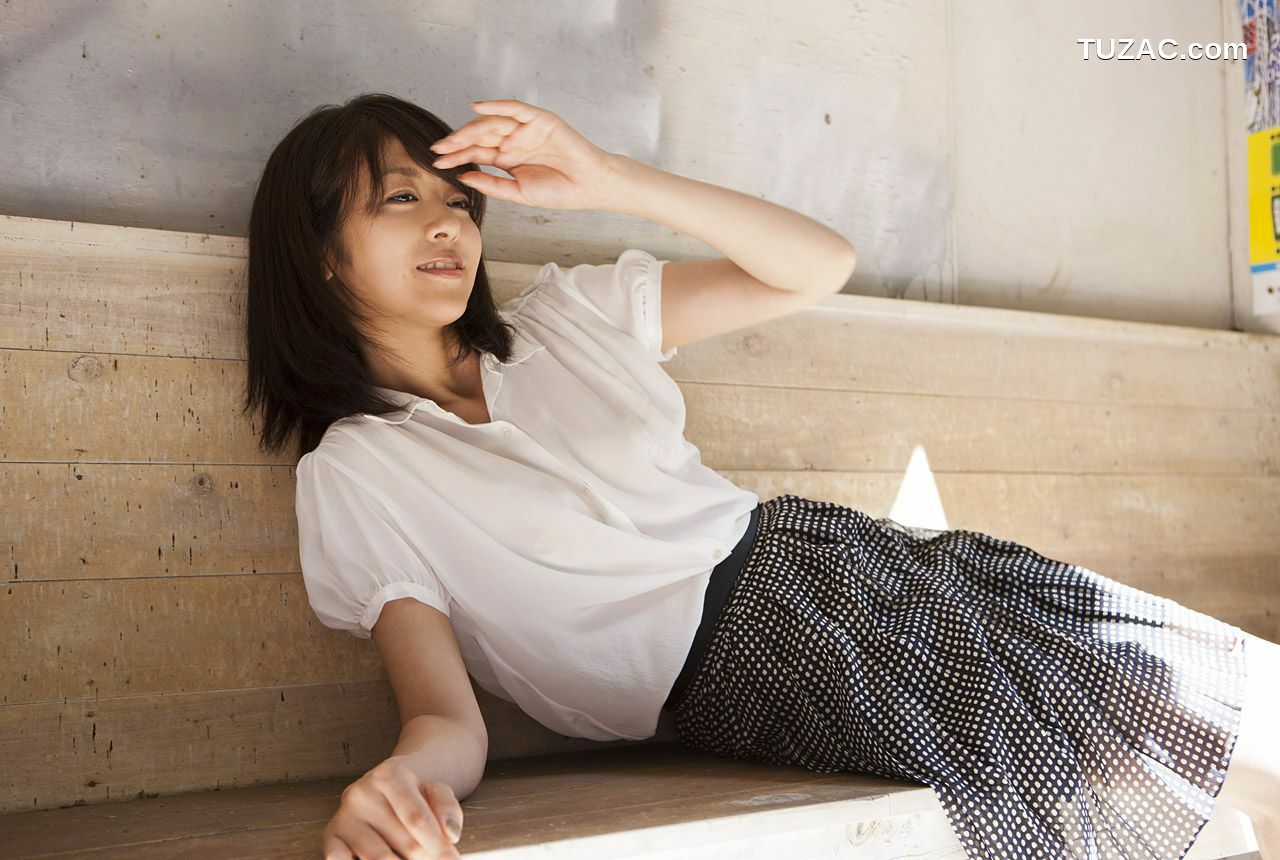 Image.tv_白石美帆《真夏の憧憬》 写真集[32P]