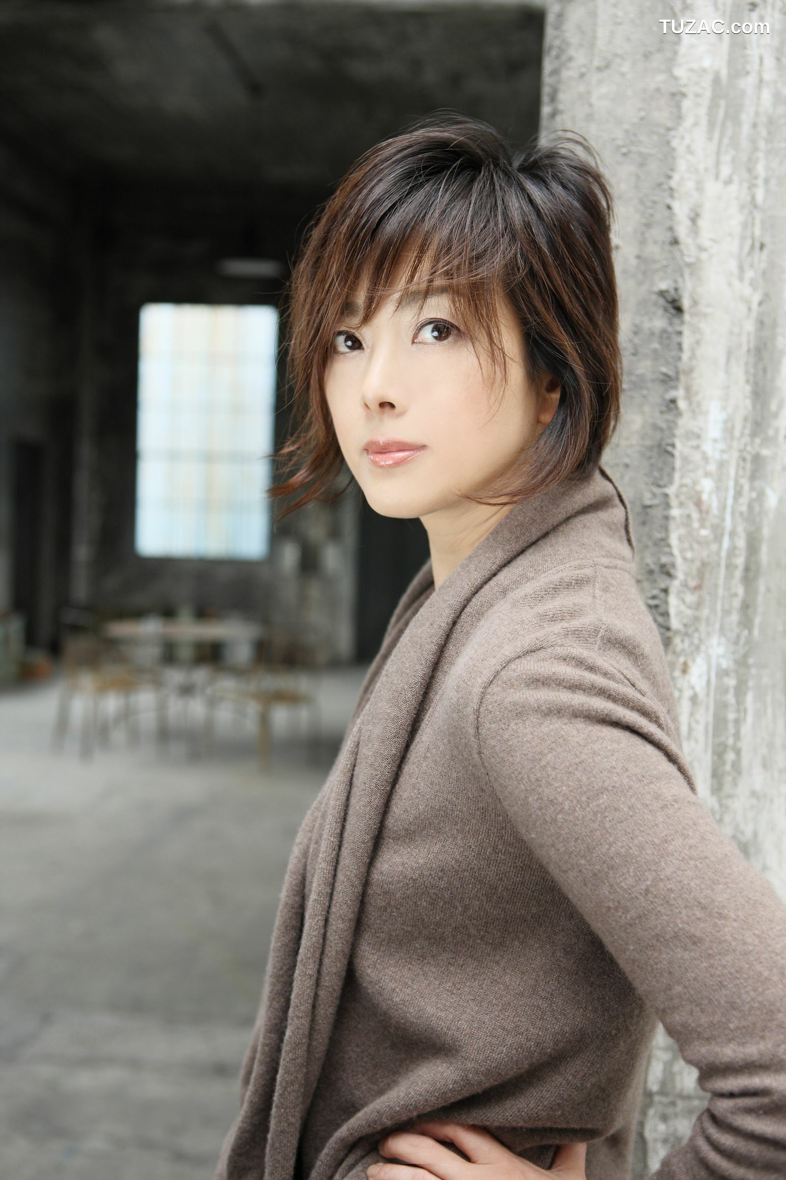 NS Eyes_ SF-No.549 Akimoto Naomi 秋本奈緒美 写真集[28P]