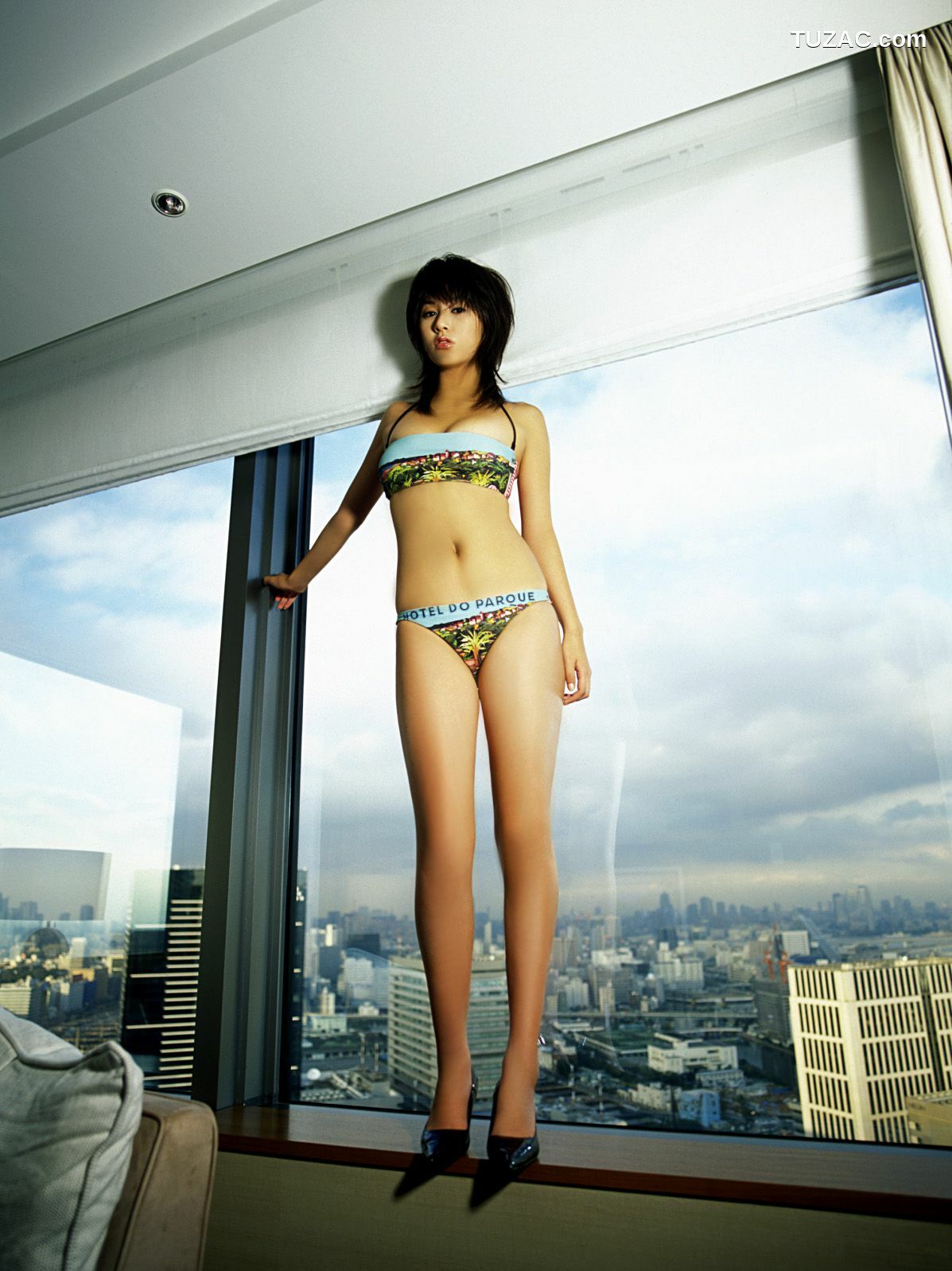 PB写真集_ Yuka Kosaka 小阪由佳 写真集[52P]