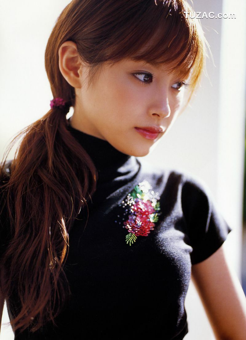 PB写真集_Ai Takahashi 高橋愛《Love Hello》 [86P]