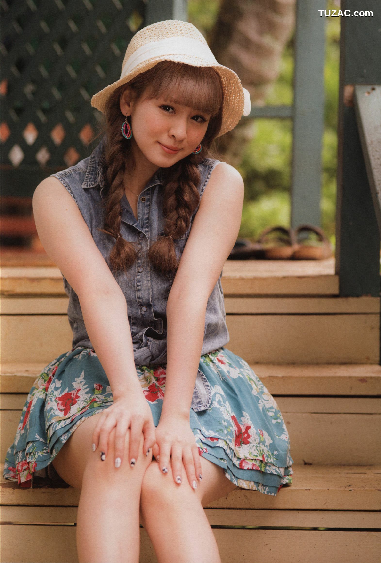 PB写真集_Alo Hello! Berryz 工房 Photobook 2013 [123P]