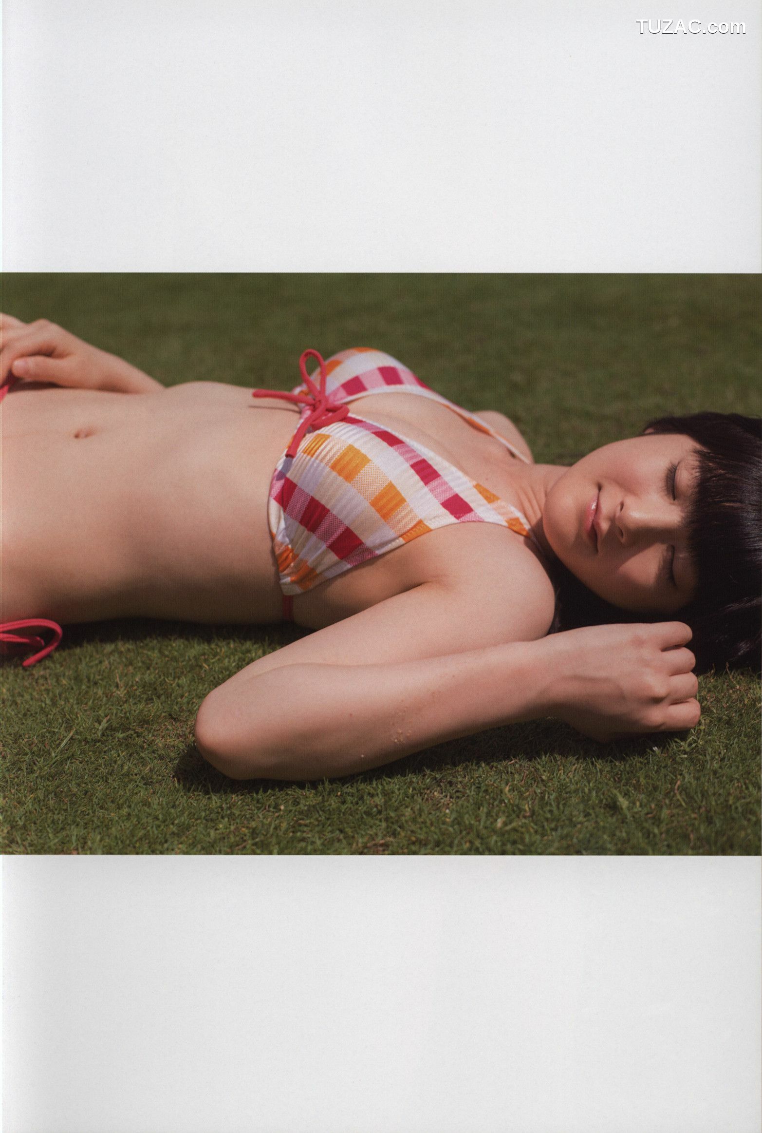 PB写真集_Alo Hello! Berryz 工房 Photobook 2013 [123P]