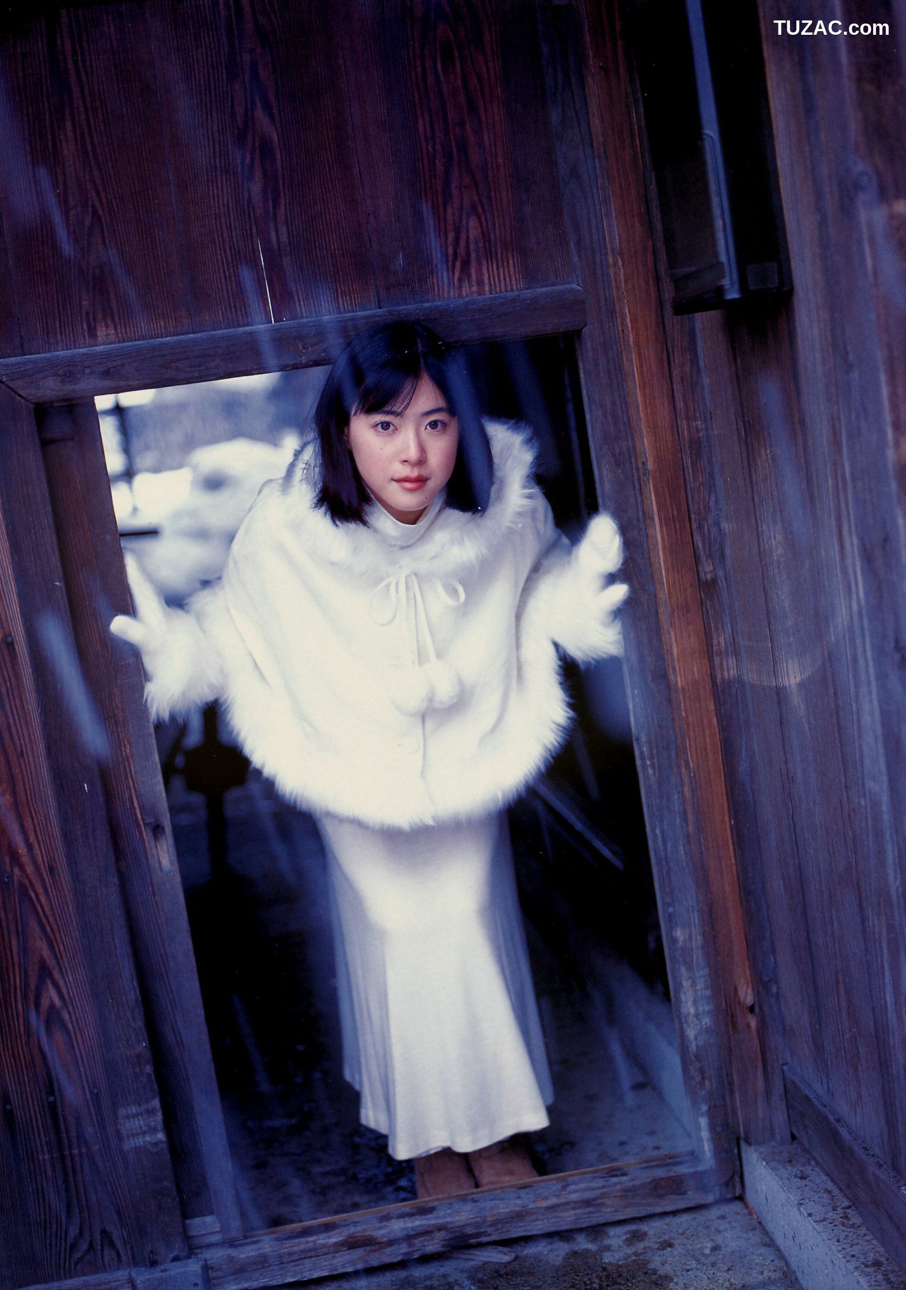 PB写真集_Juri Ueno 上野树里《JURI First》 写真集[97P]