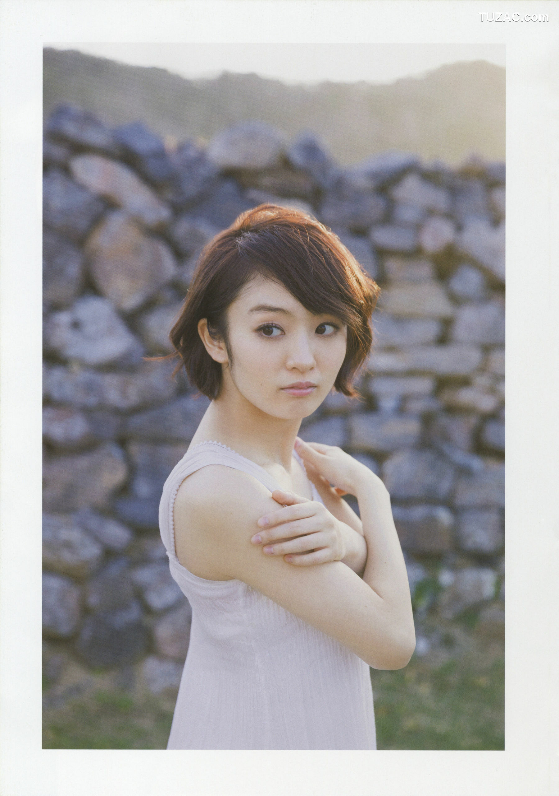 PB写真集_チームしゃちほこ 《SYACHI TRIP》 写真集[108P]