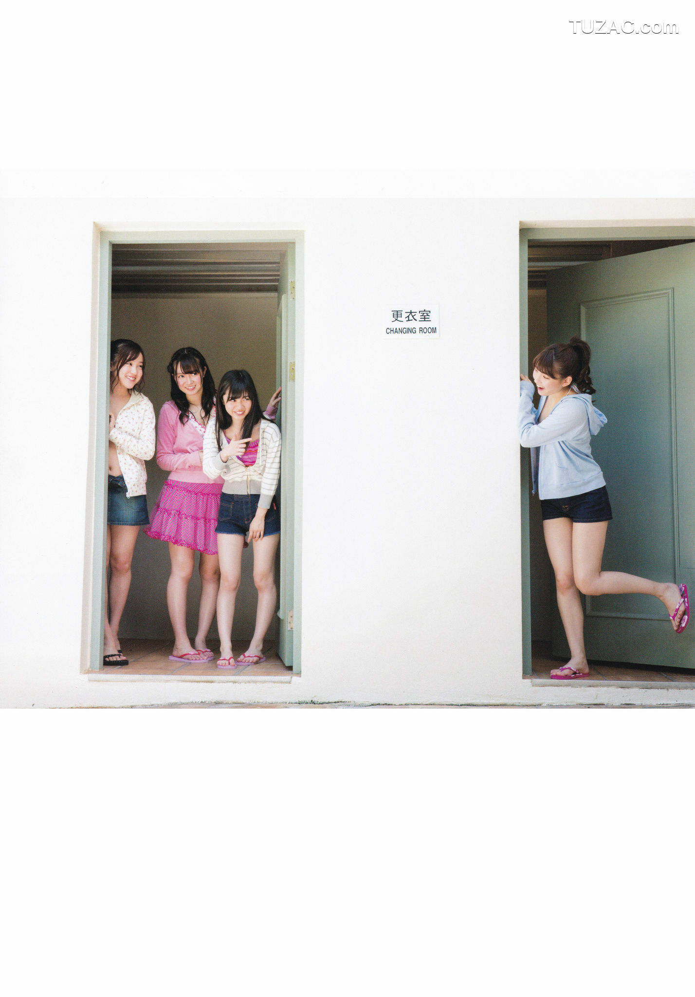 PB写真集_乃木坂46《极品正统清纯少女组合》 写真集[118P]