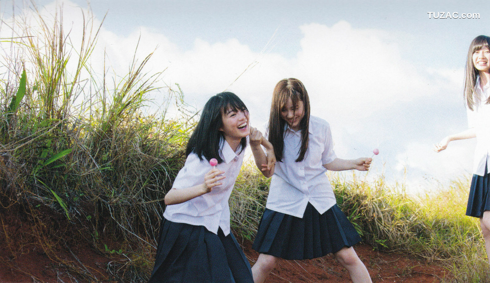 PB写真集_乃木坂46《极品正统清纯少女组合》 写真集[118P]