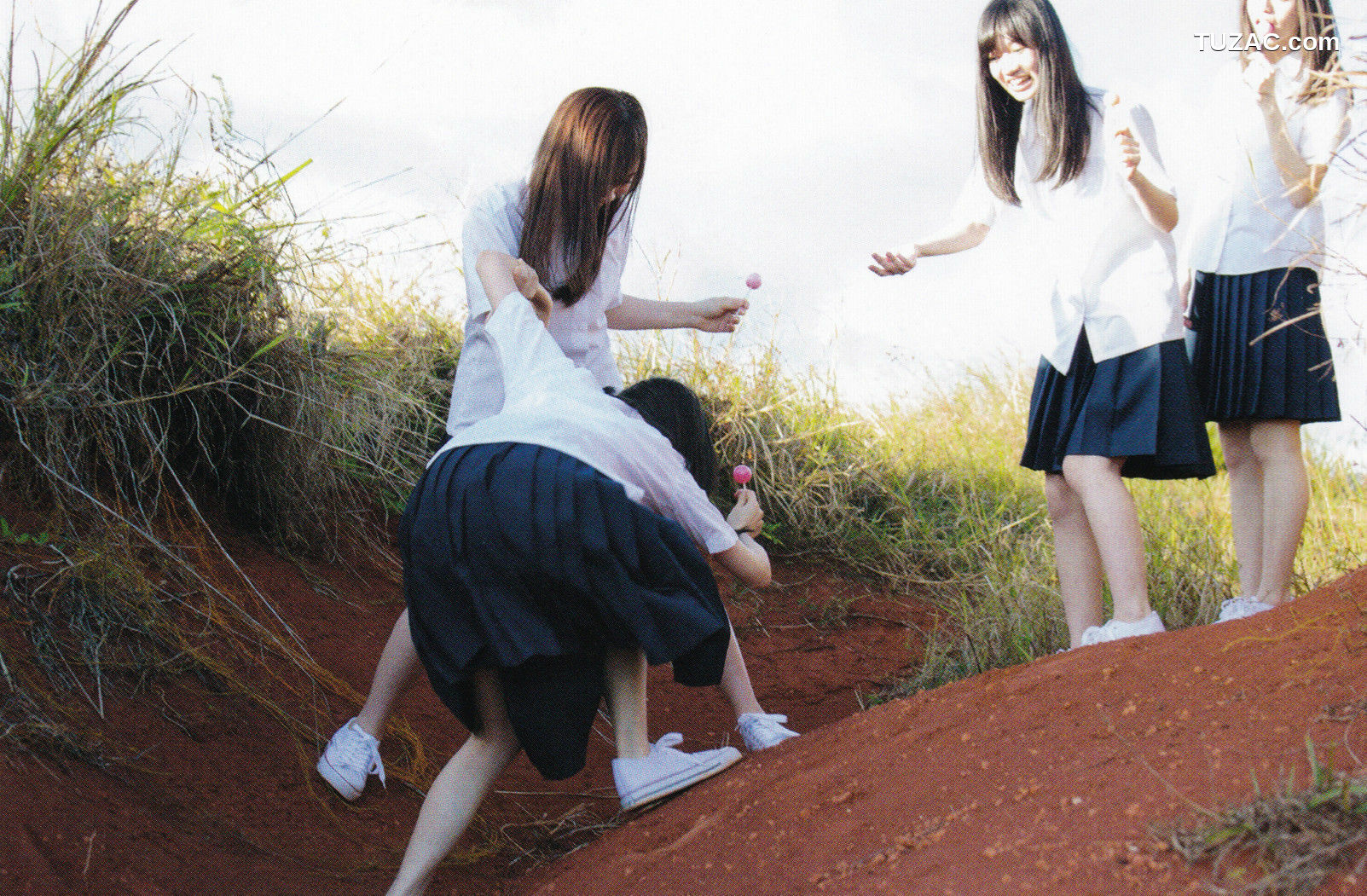PB写真集_乃木坂46《极品正统清纯少女组合》 写真集[118P]