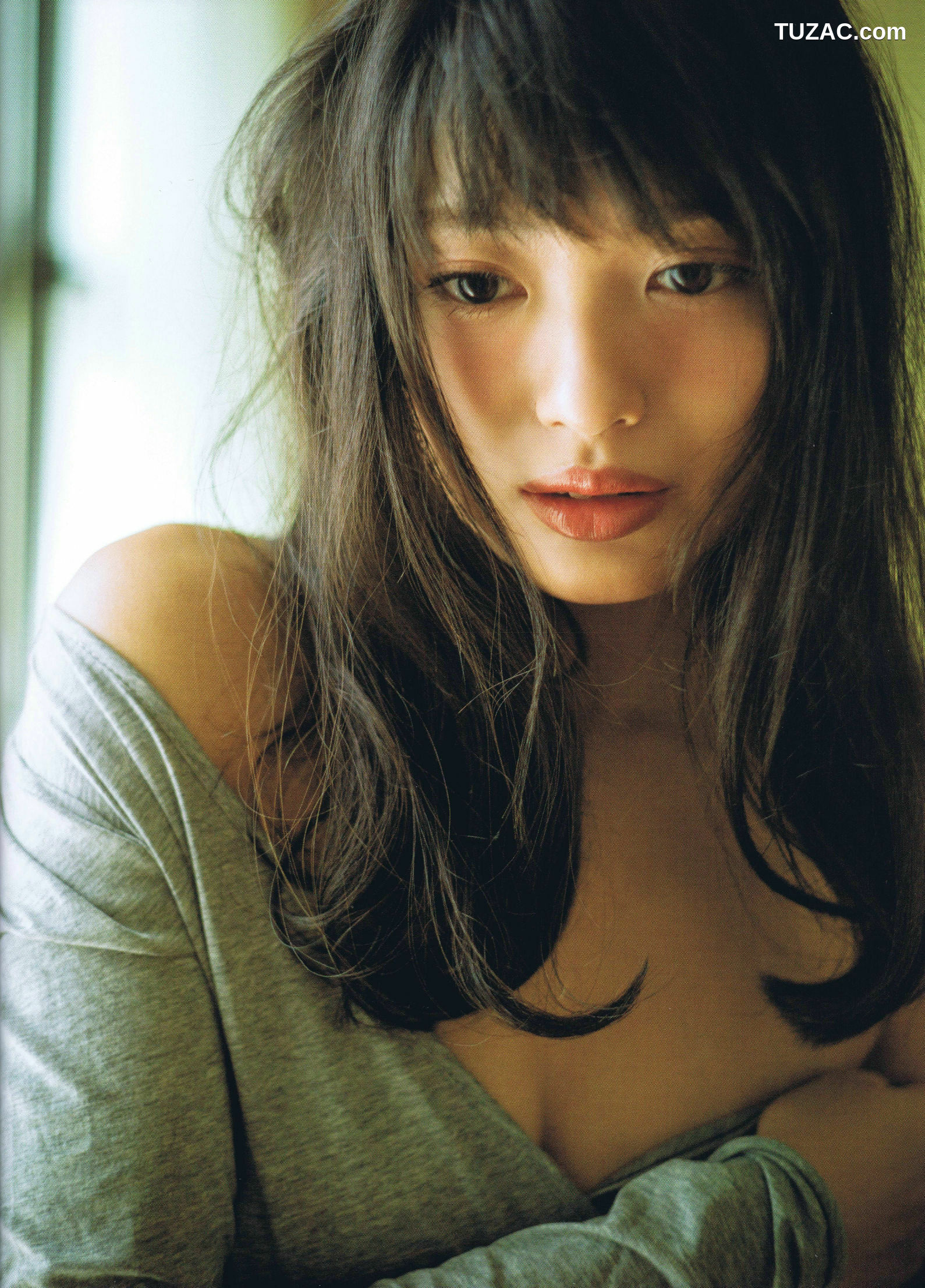 PB写真集_北原里英《そして》 写真集[99P]