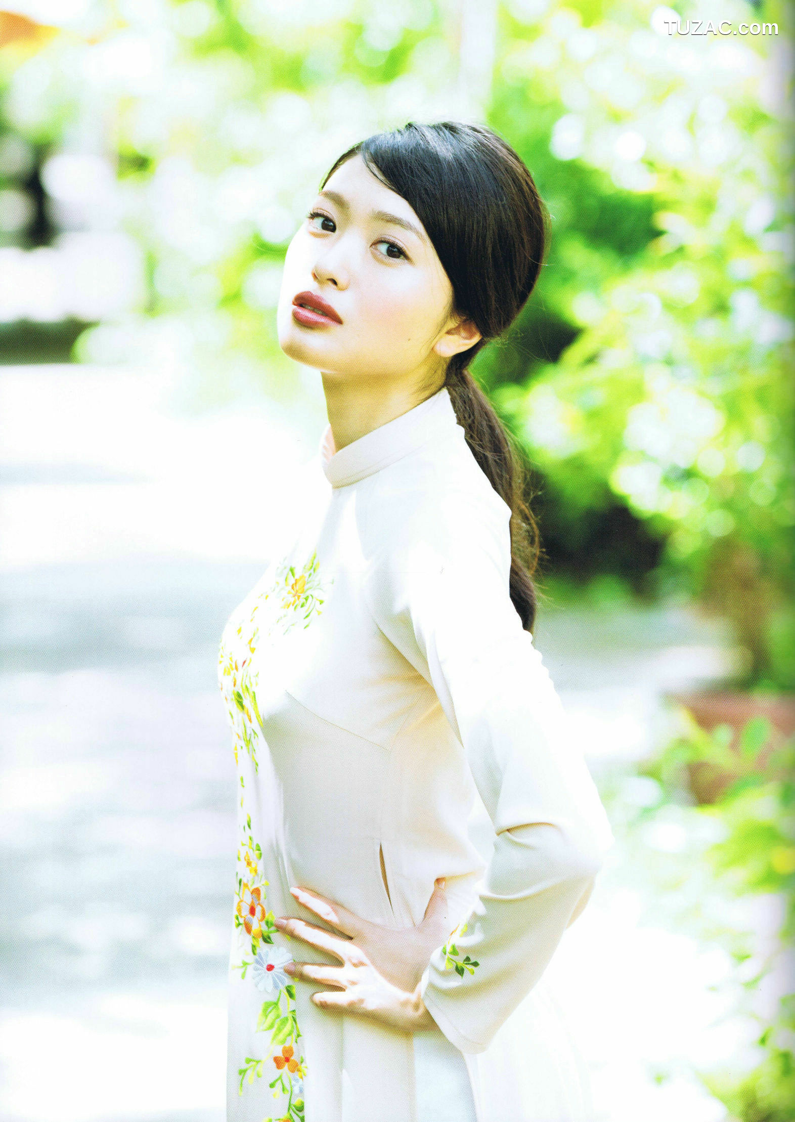 PB写真集_北原里英《そして》 写真集[99P]
