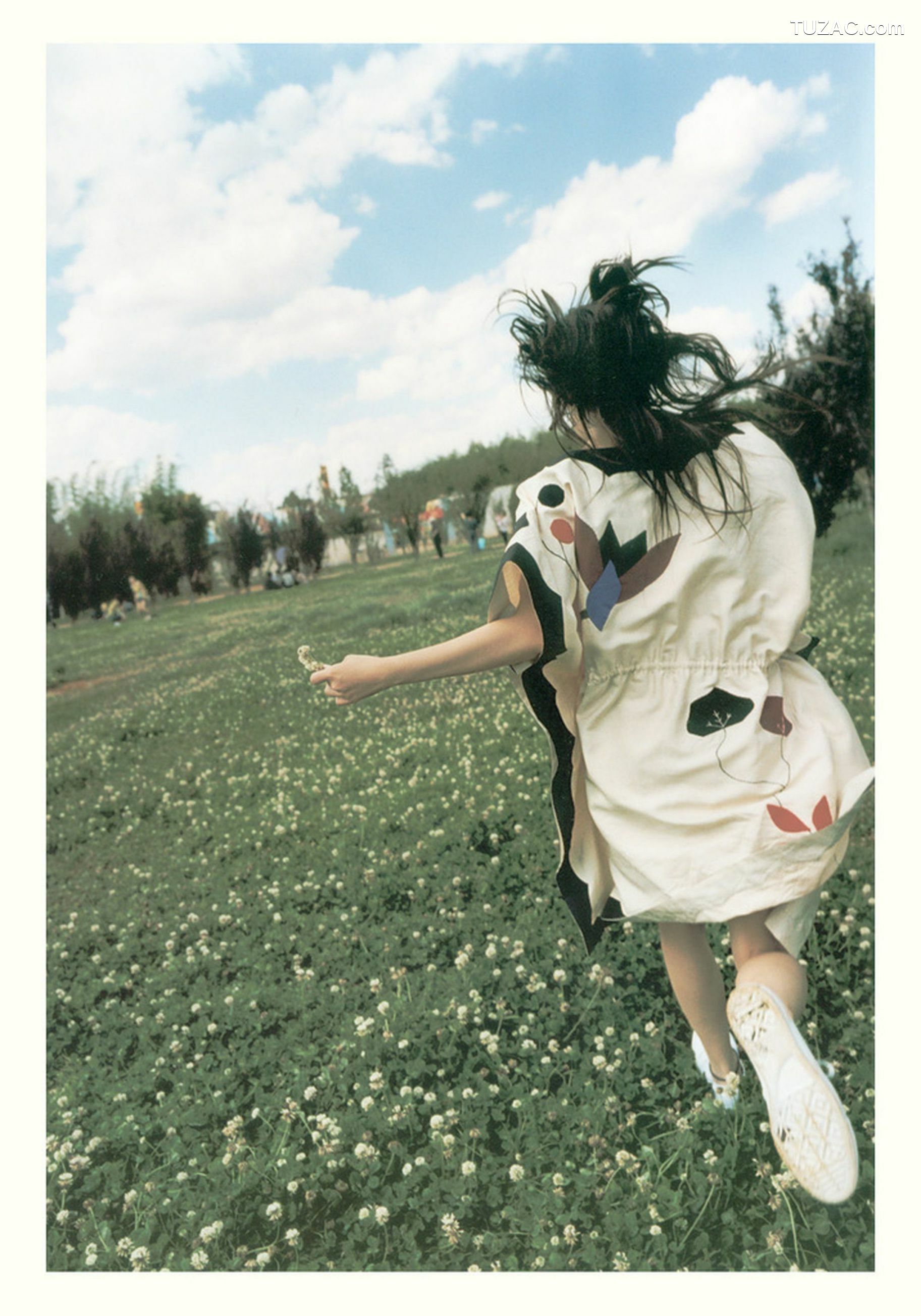 PB写真集_宮崎あおい/宫崎葵 《20TH ANNIVERSARY 「光」》[84P]