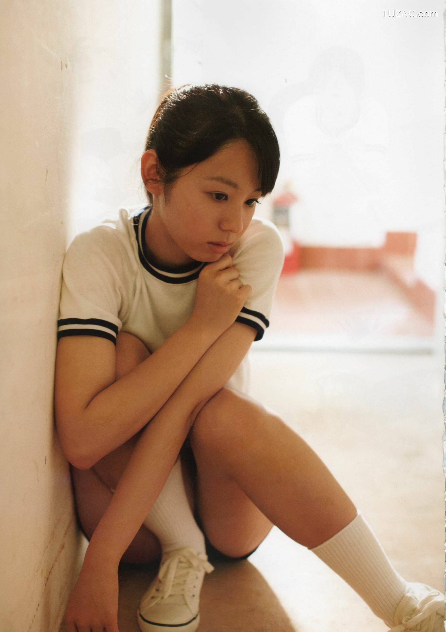 PB写真集_小池里奈 《Graduation》 [98P]