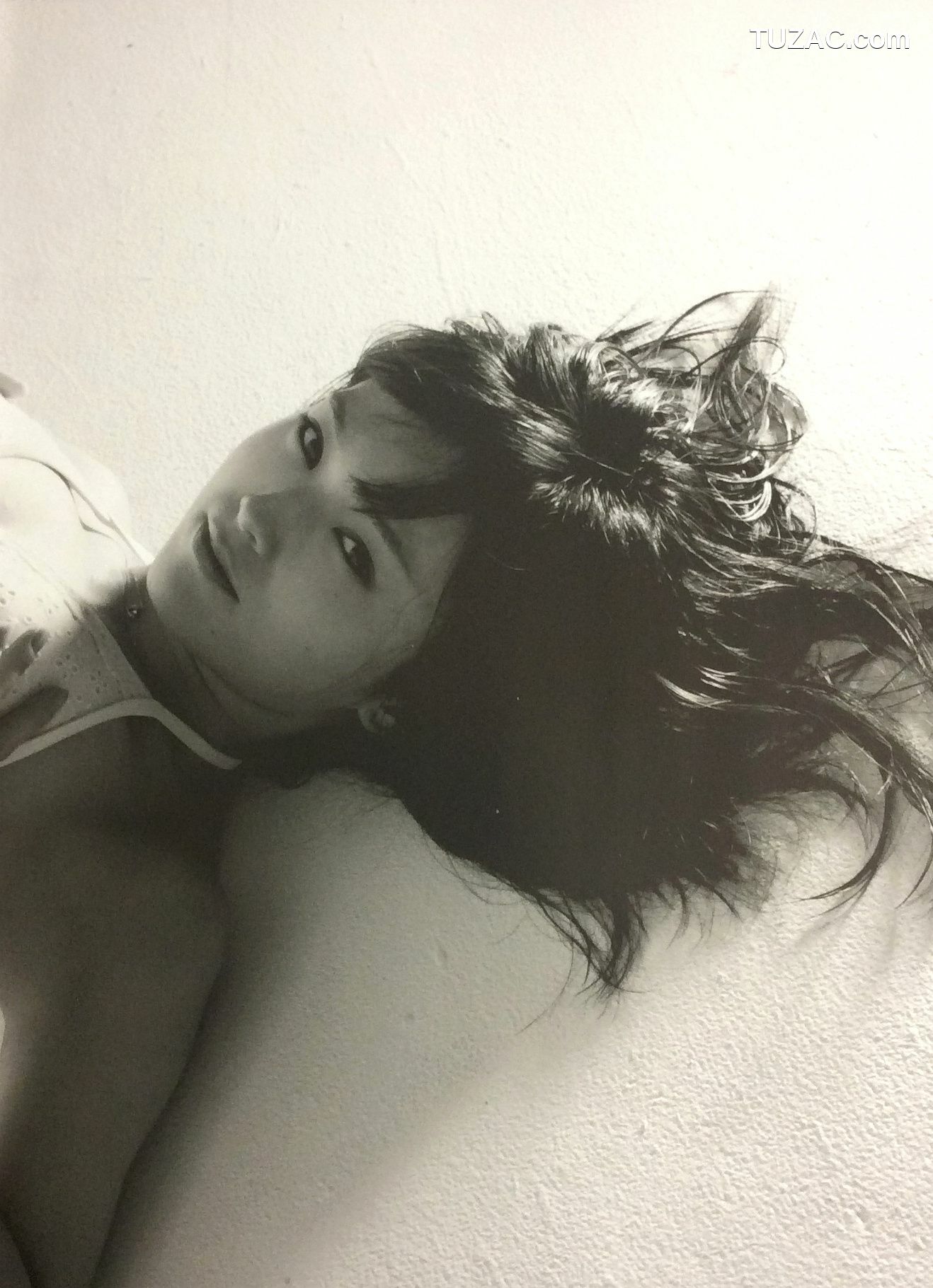PB写真集_山本彩《SY》 Photo By LESLIE KEE [143P]