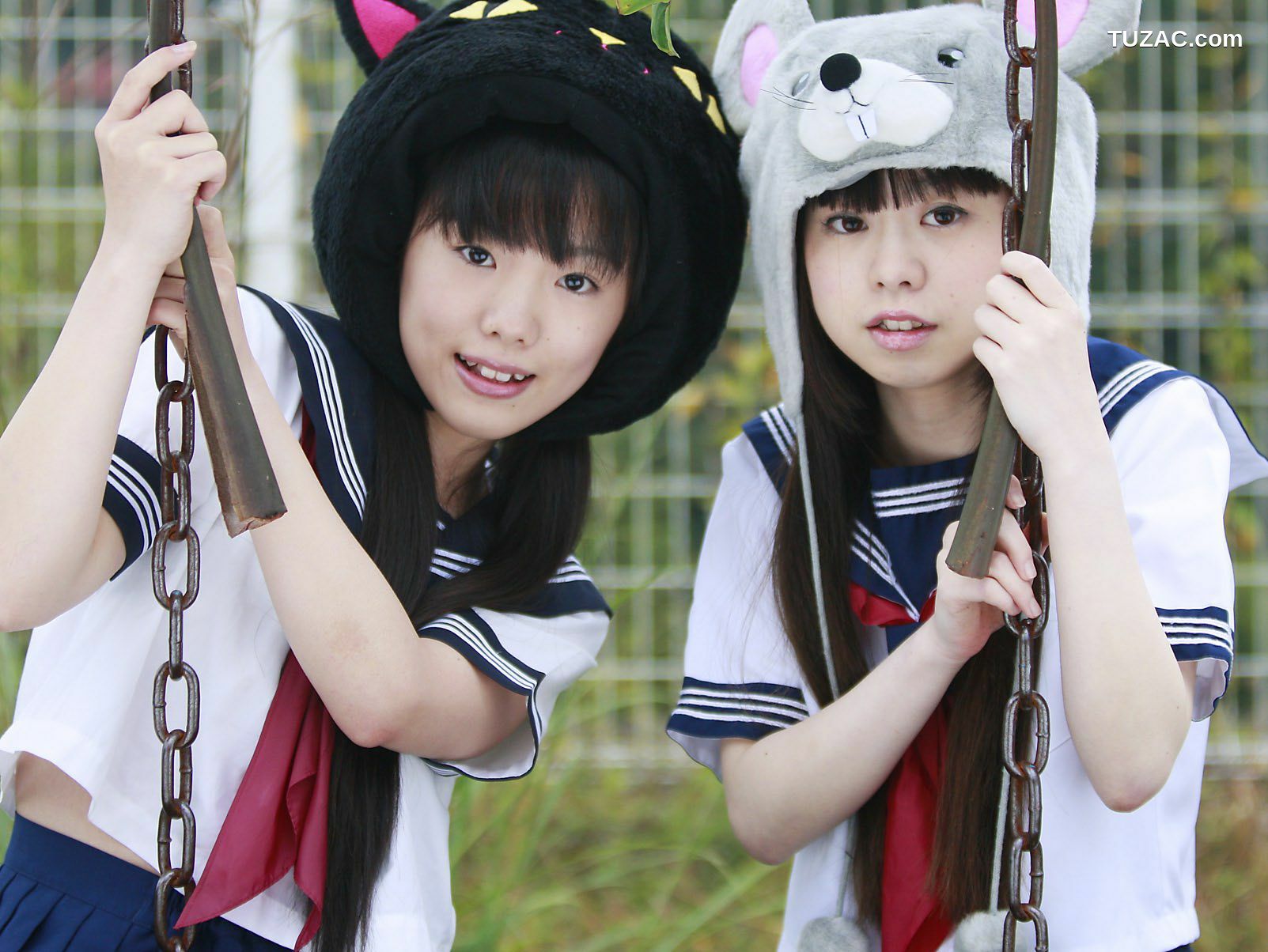 PB写真集_山本麻里菜、山本有沙 《ガールズダイアリー ドキドキ 有沙＆まりな》 [50P]