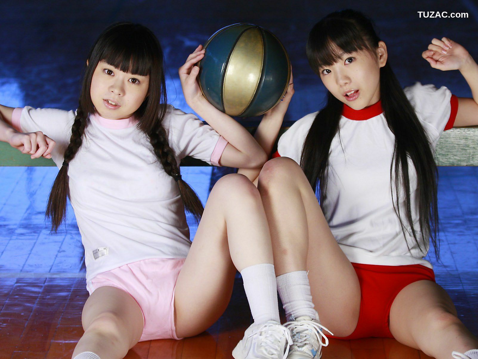PB写真集_山本麻里菜、山本有沙 《ガールズダイアリー ドキドキ 有沙＆まりな》 [50P]