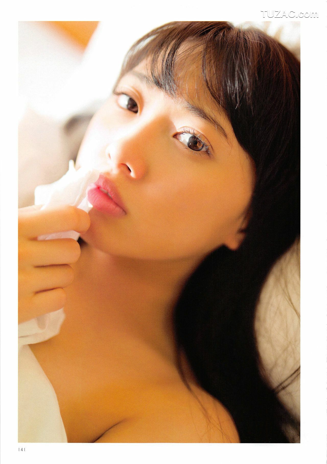 PB写真集_木﨑ゆりあ/木崎由里亚《Peace ぴーす》 [165P]