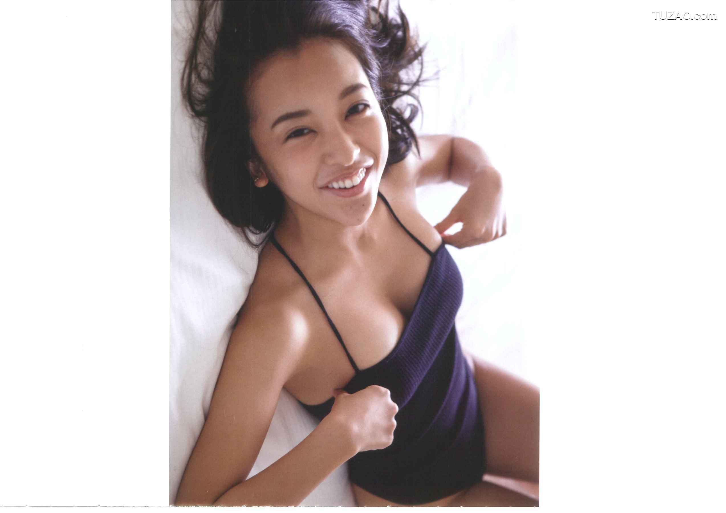 PB写真集_板野友美《release》 写真集[164P]