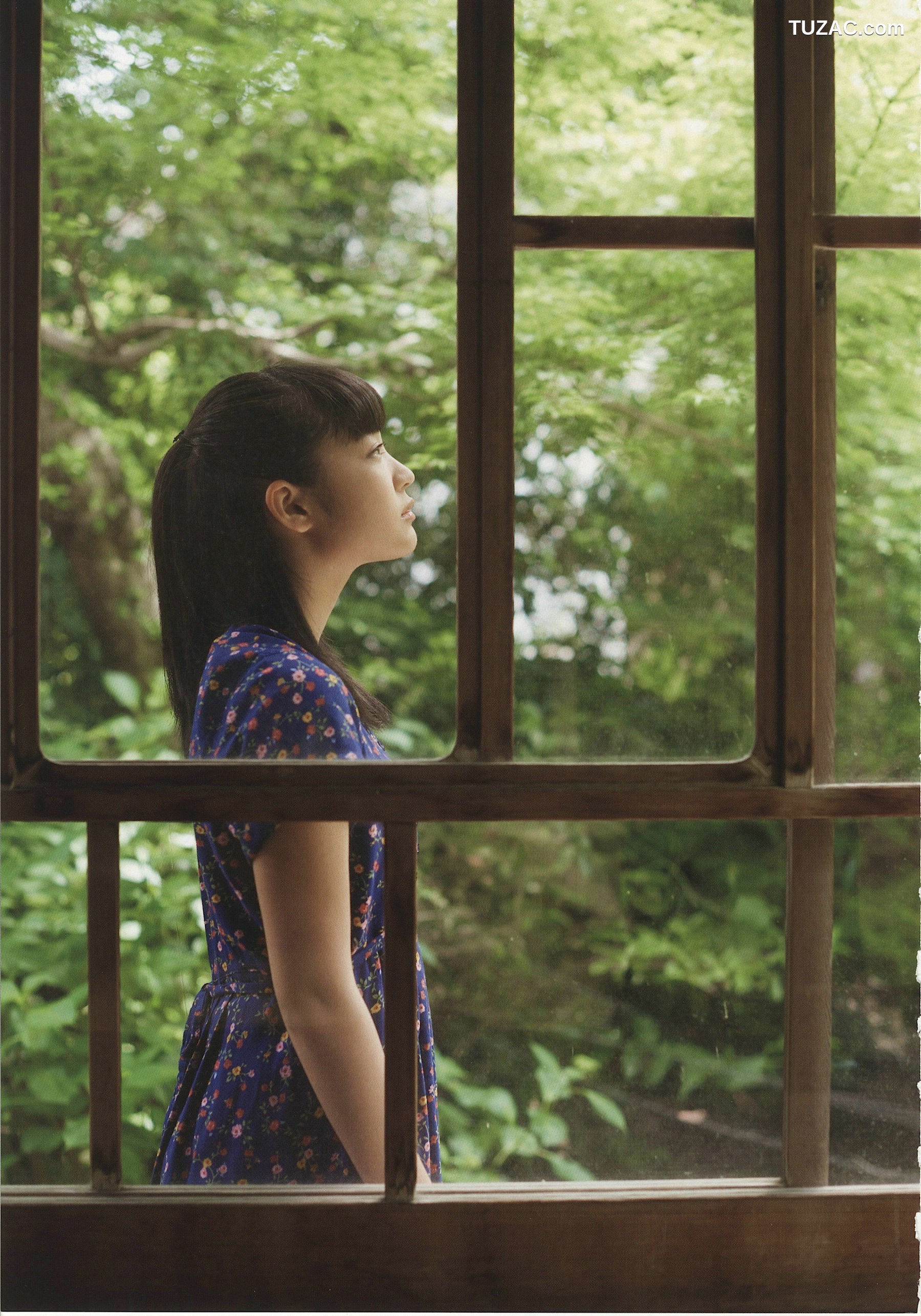 PB写真集_柏木ひなた《ひなた日和》 写真集[73P]