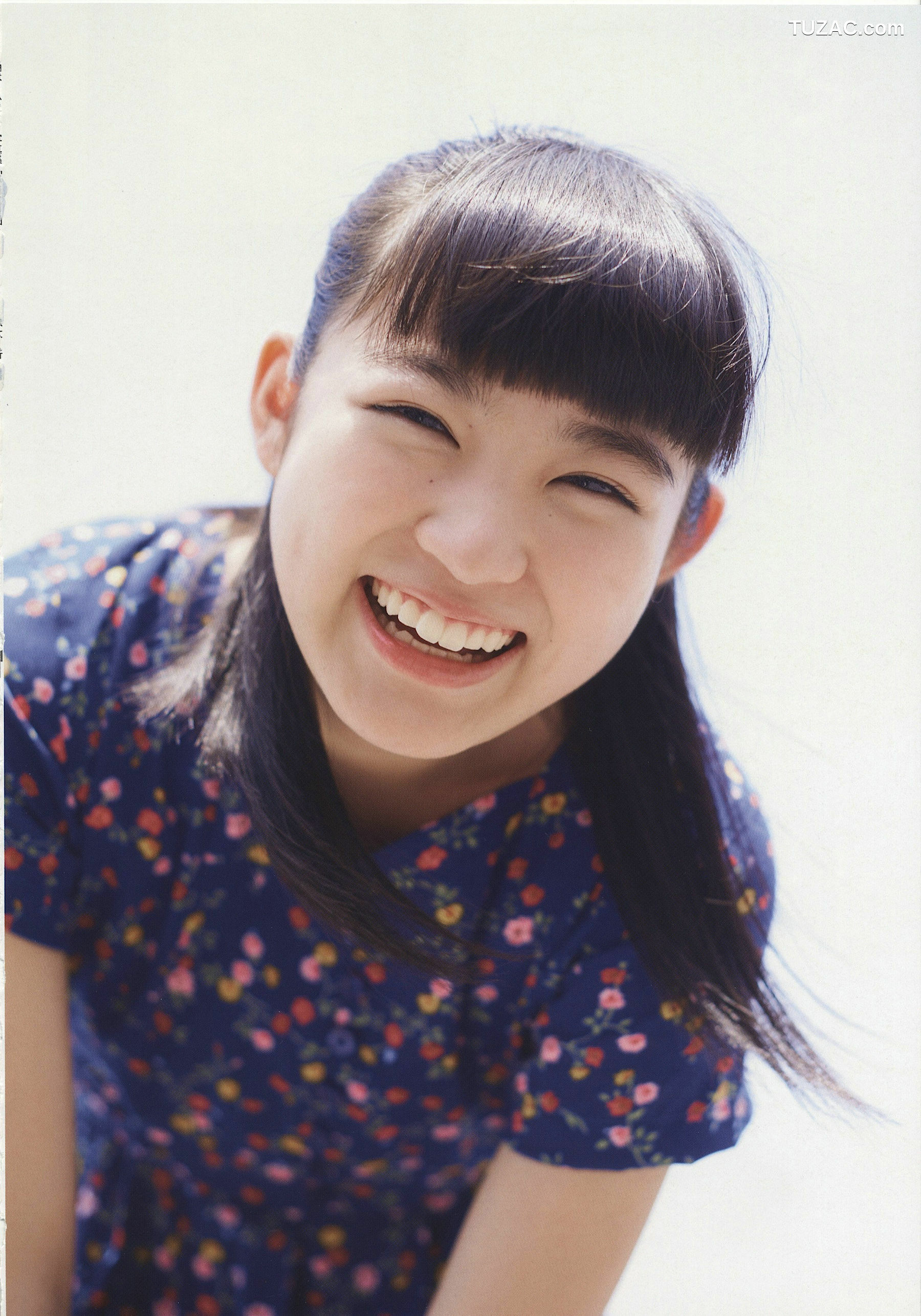 PB写真集_柏木ひなた《ひなた日和》 写真集[73P]