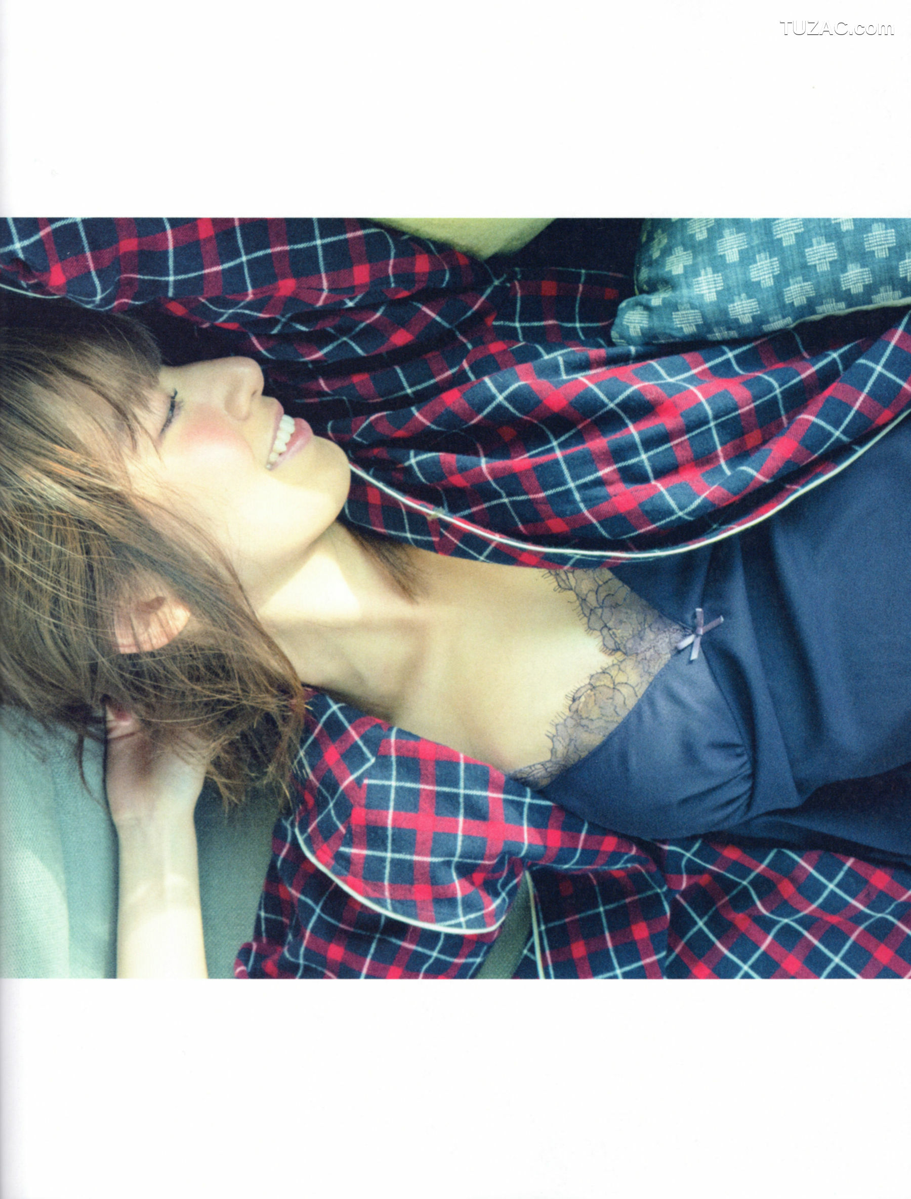 PB写真集_桥本奈々未《2017 最后の写真集》 写真集[127P]
