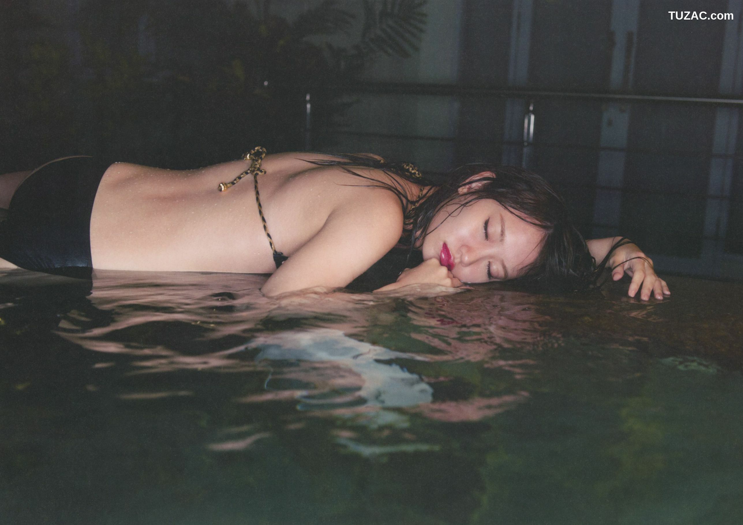 PB写真集_永尾まりや 《美しい細胞》 Utsukushii Saibo [120P]
