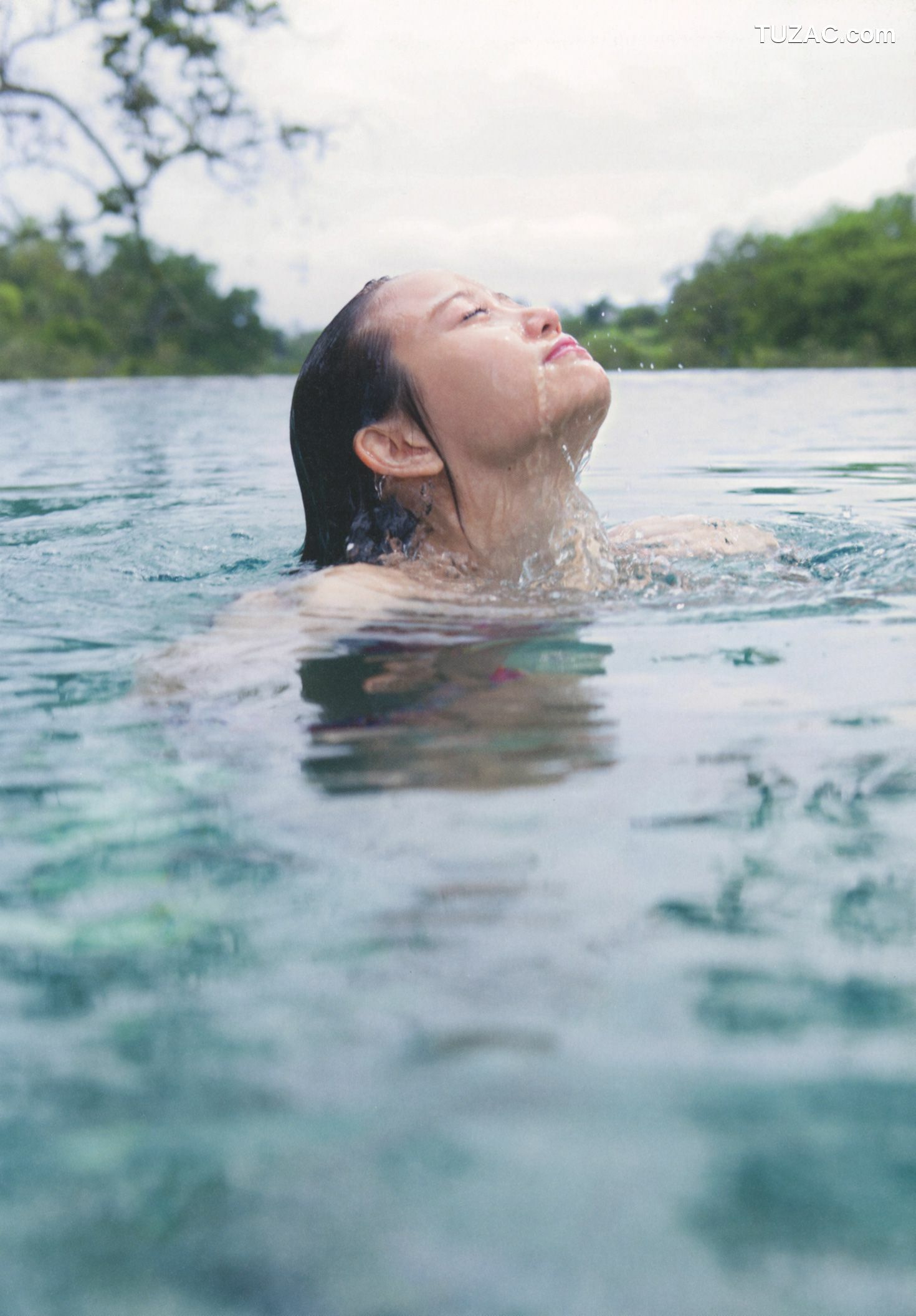PB写真集_永尾まりや 《美しい細胞》 Utsukushii Saibo [120P]