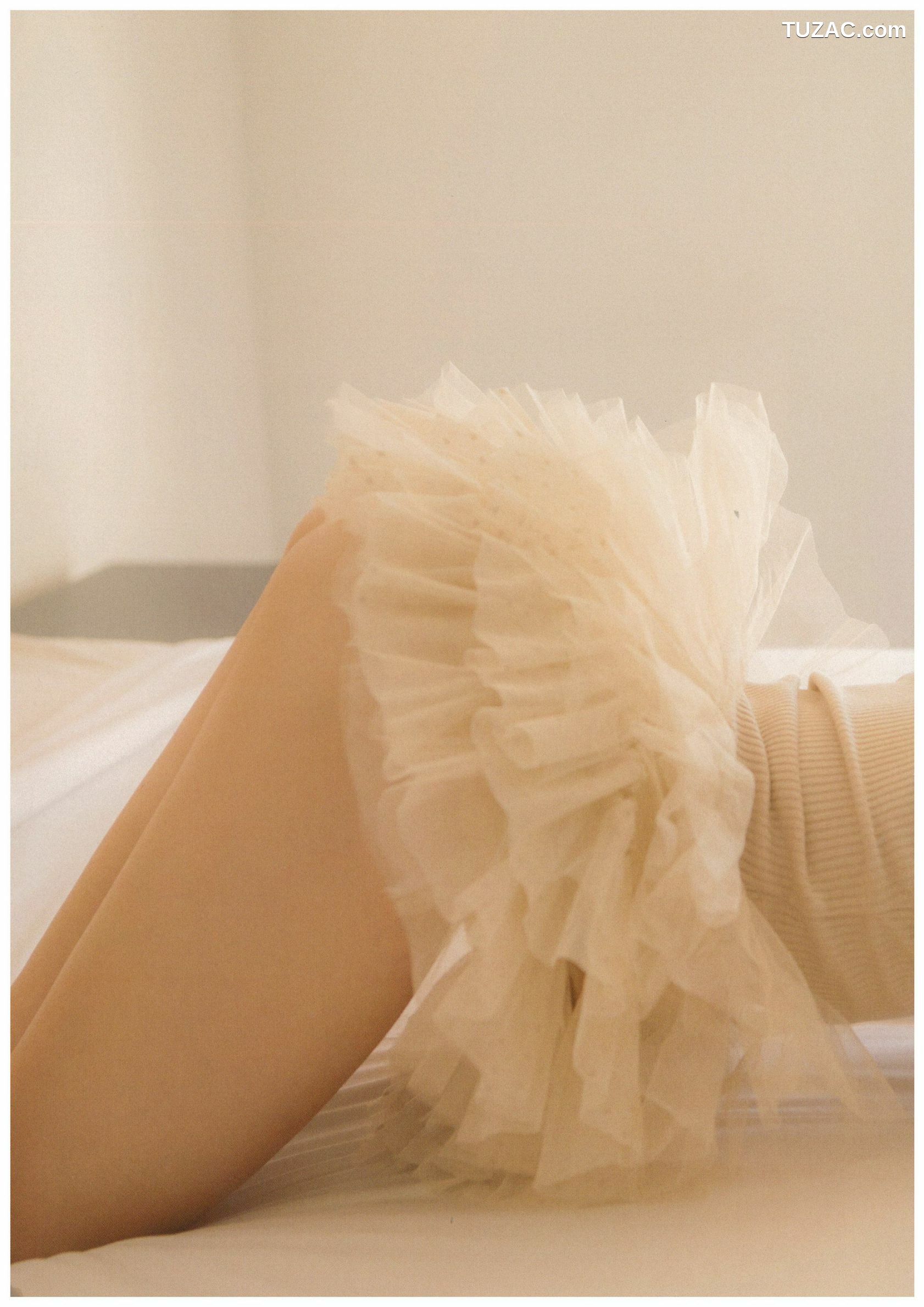 PB写真集_渡辺麻友 《知らないうちに》 [113P]
