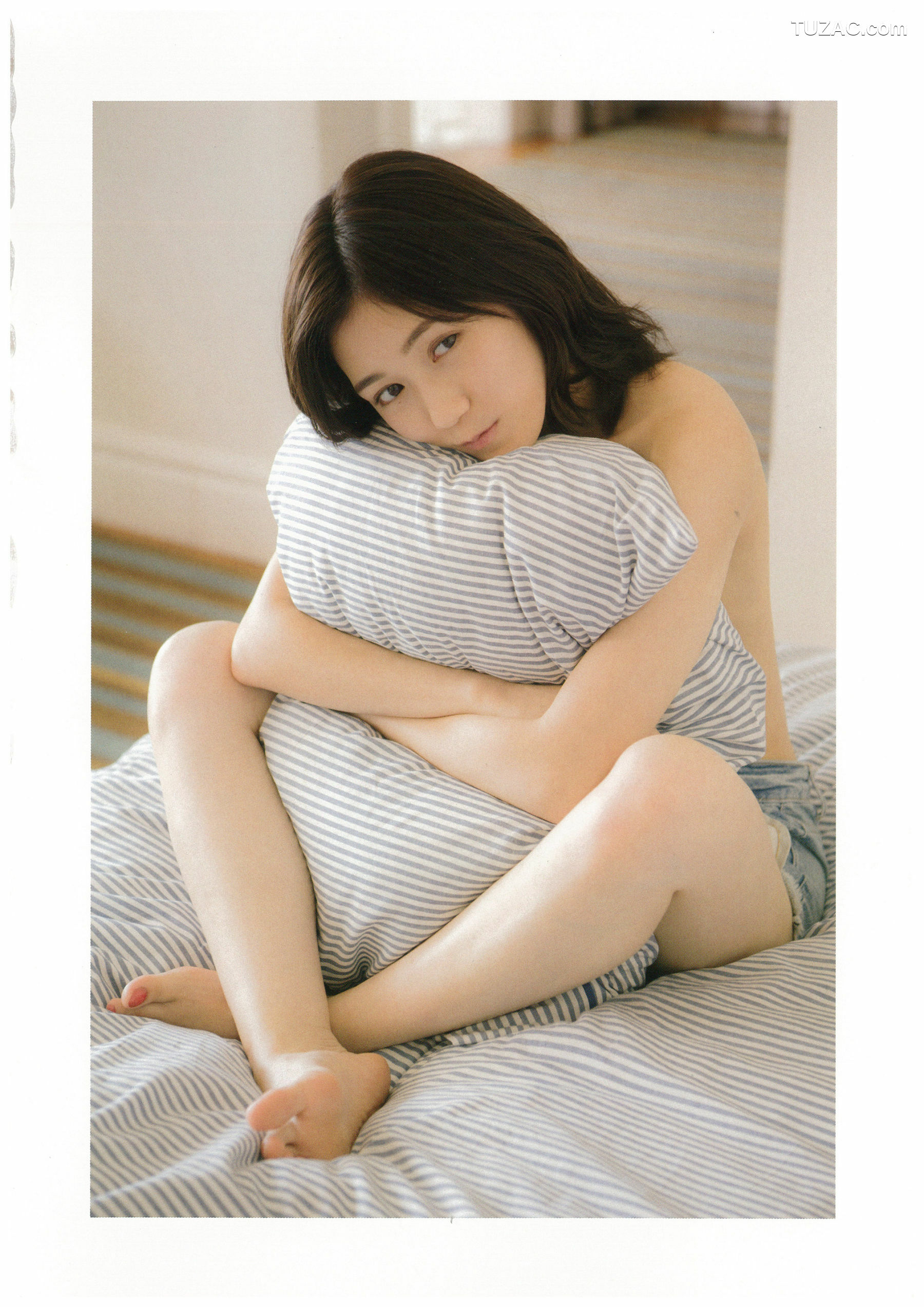 PB写真集_渡辺麻友『知らないうちに』 写真集[113P]