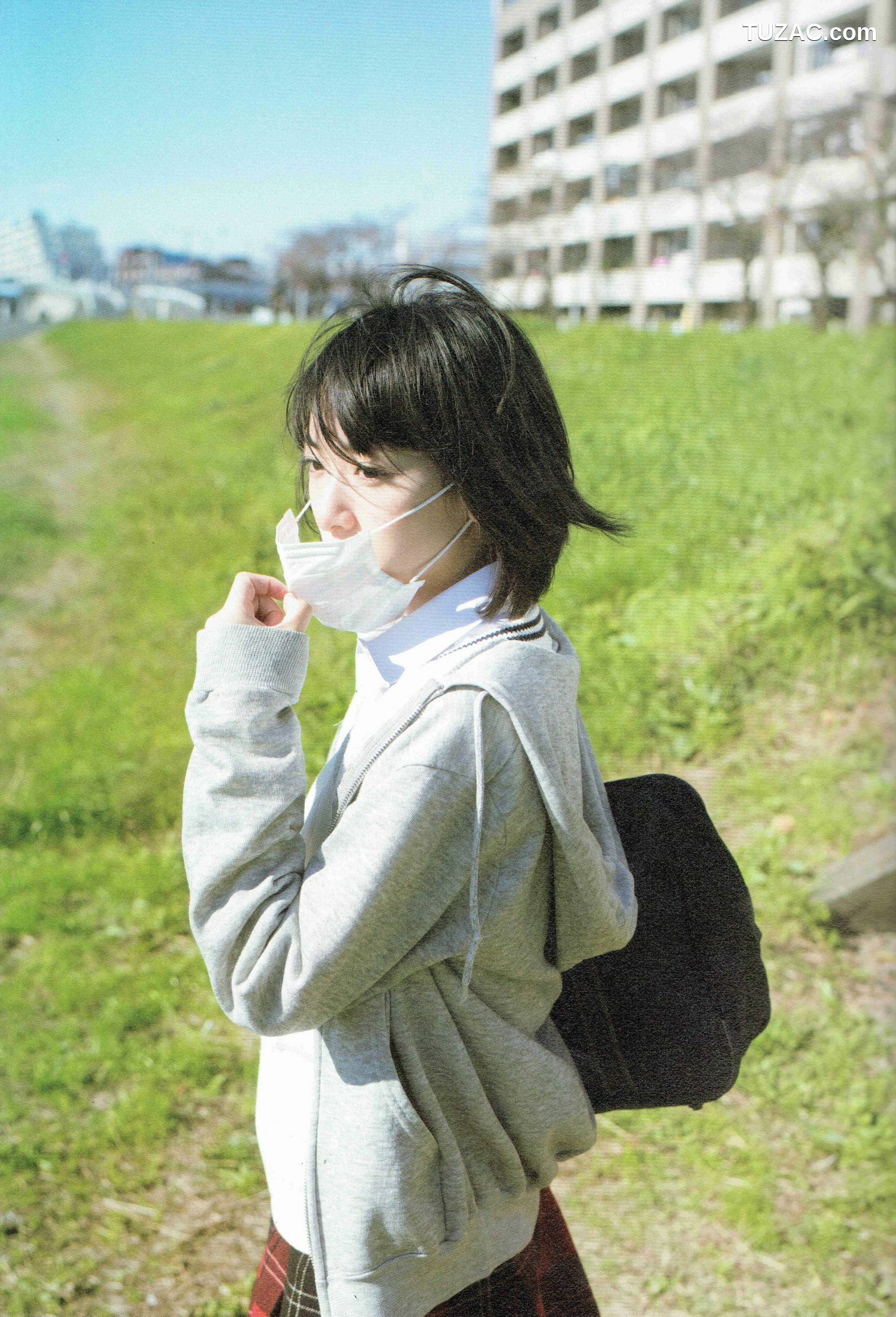 PB写真集_生駒里奈《君の足跡》 写真集 [126P]
