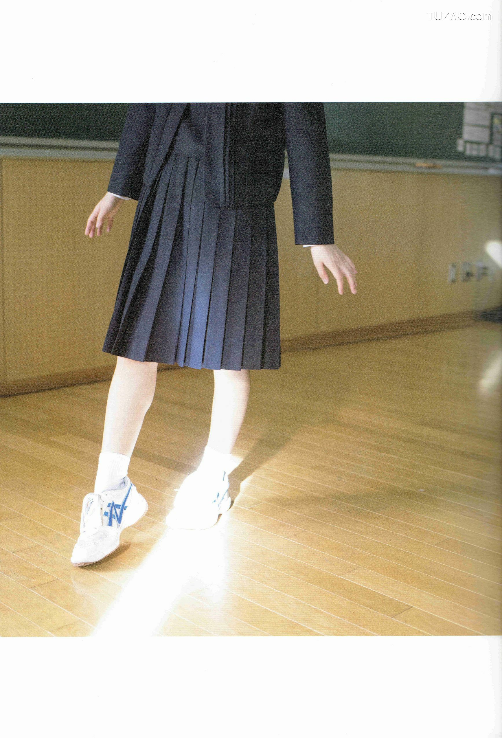 PB写真集_生駒里奈《君の足跡》 写真集 [126P]