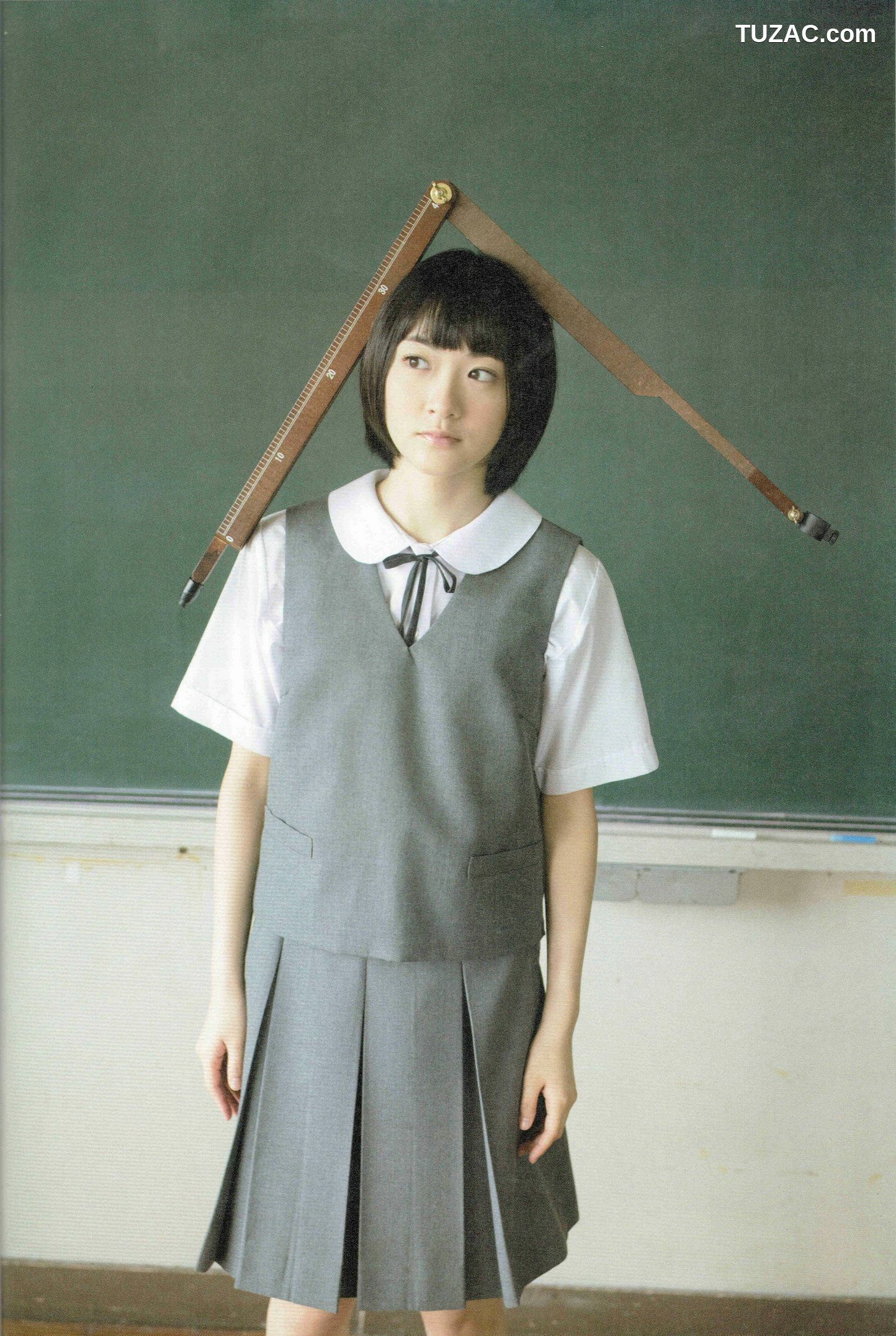 PB写真集_生駒里奈《君の足跡》 写真集 [126P]