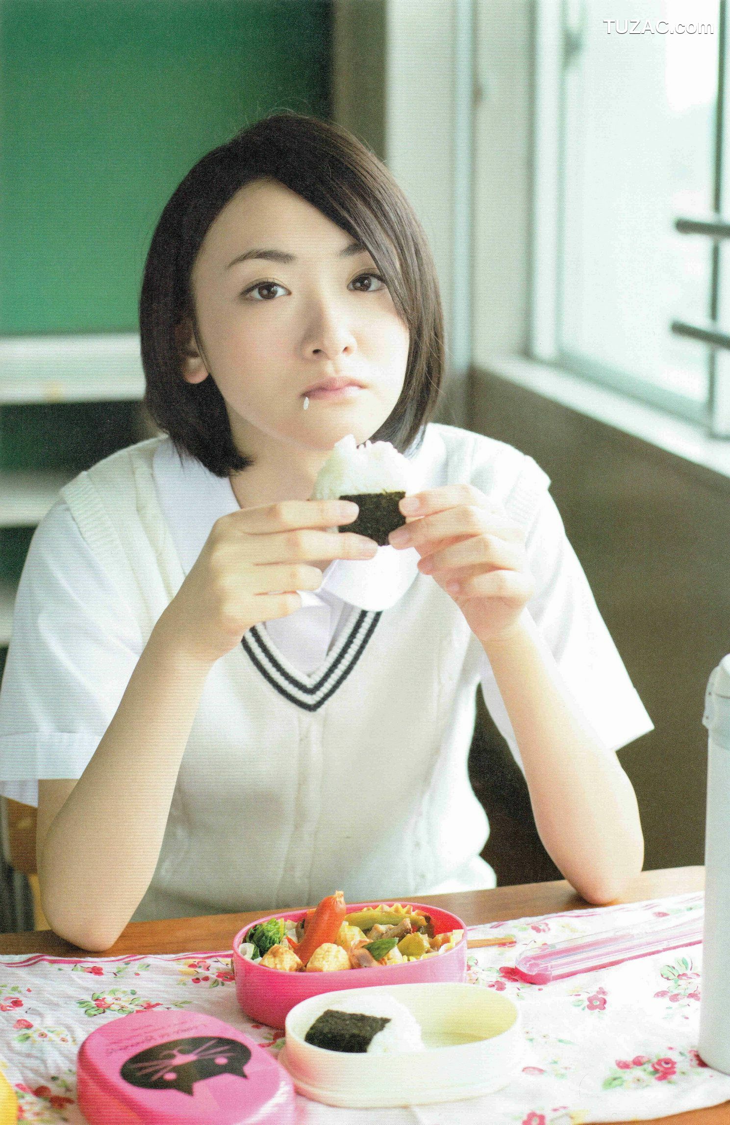 PB写真集_生駒里奈《君の足跡》 写真集 [126P]