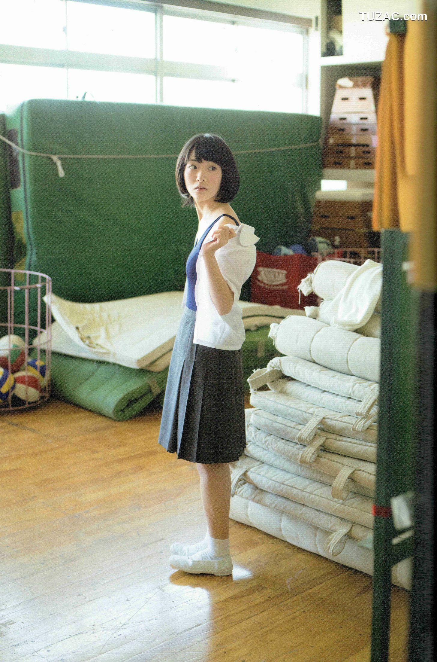 PB写真集_生駒里奈《君の足跡》 写真集 [126P]