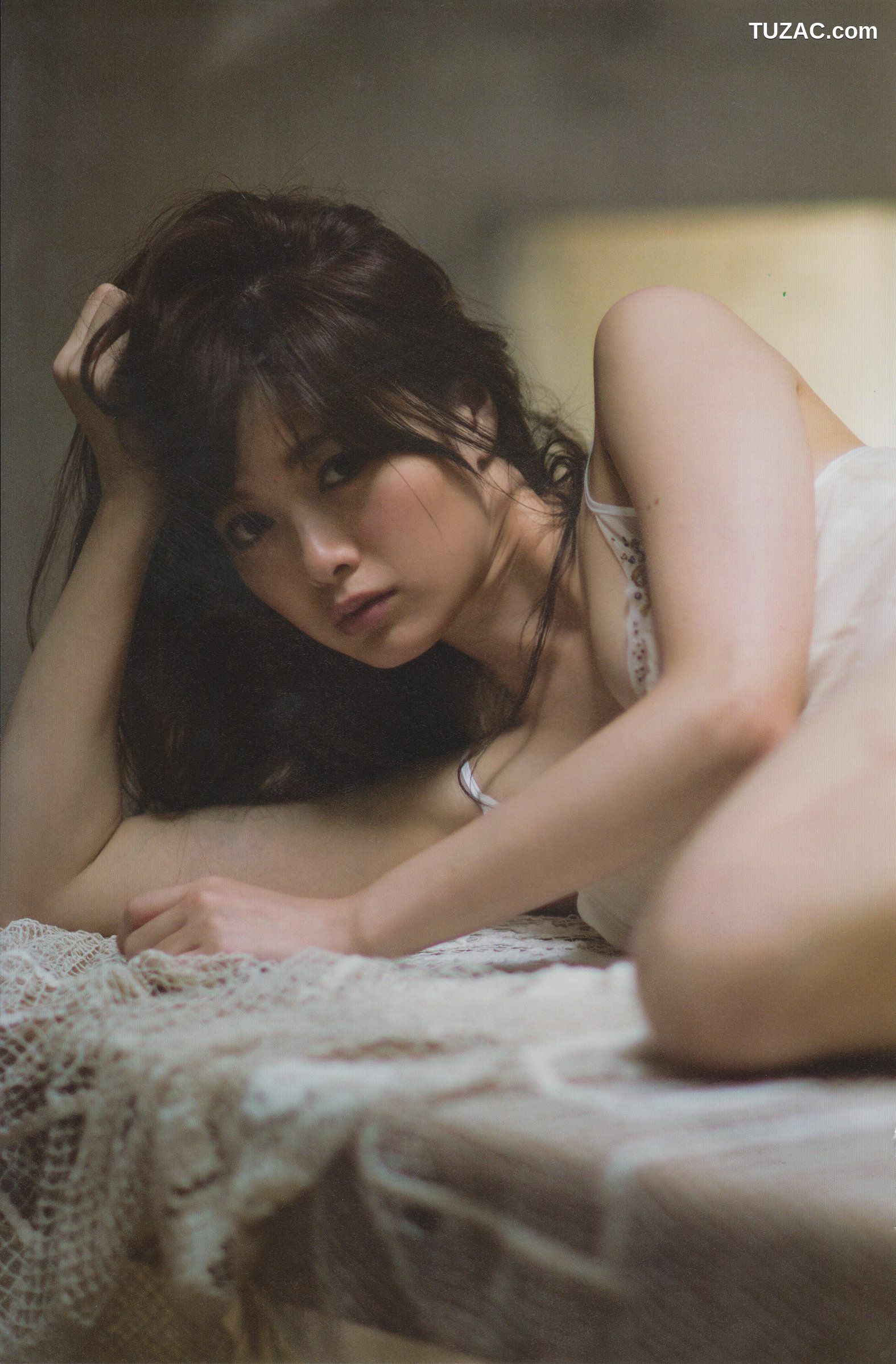 PB写真集_白石麻衣《清純な大人｣》 写真集[94P]