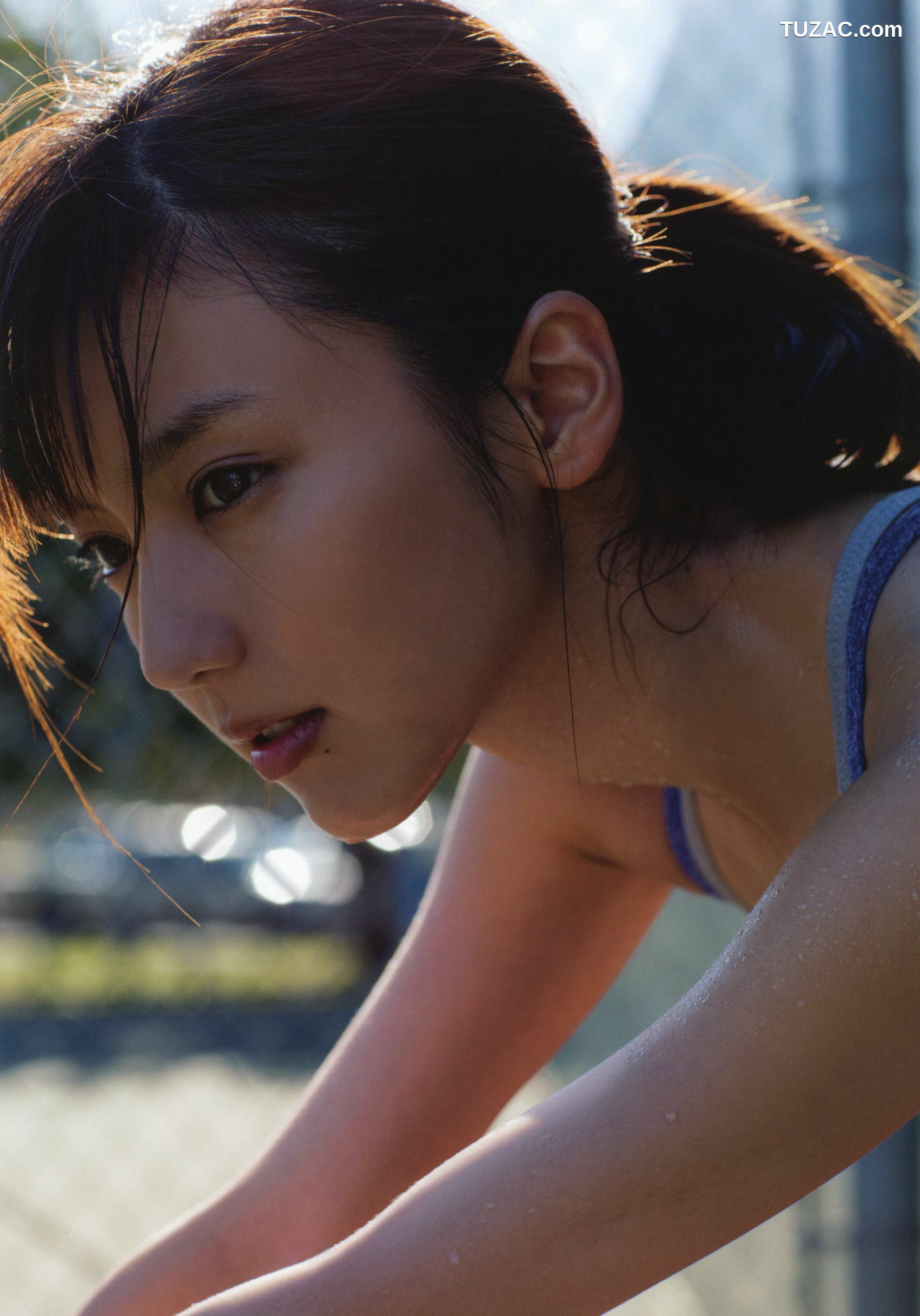 PB写真集_真野恵里菜《Escalation》 写真集[113P]