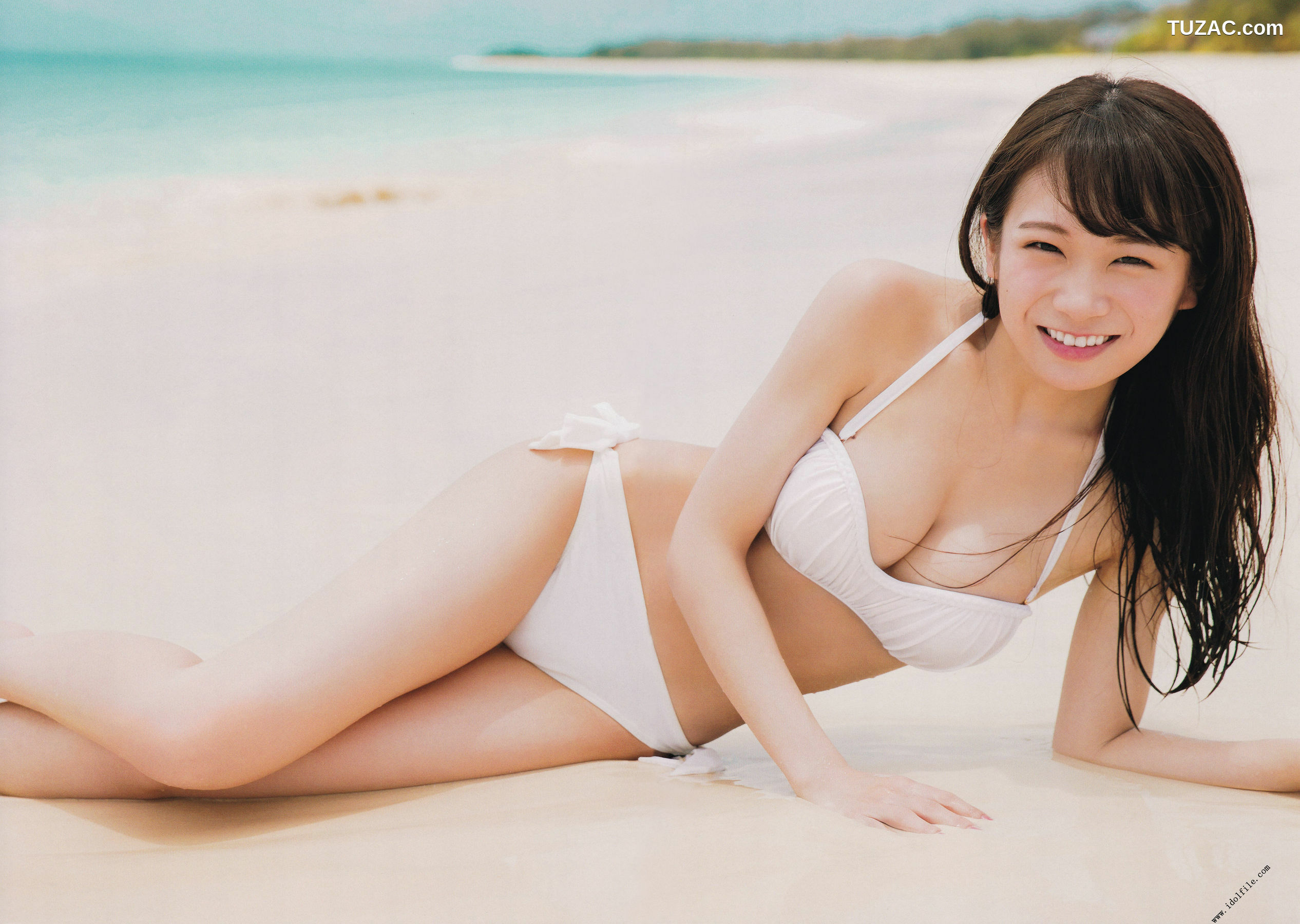 PB写真集_秋元真夏 1st《真夏の気圧配置》 写真集[145P]