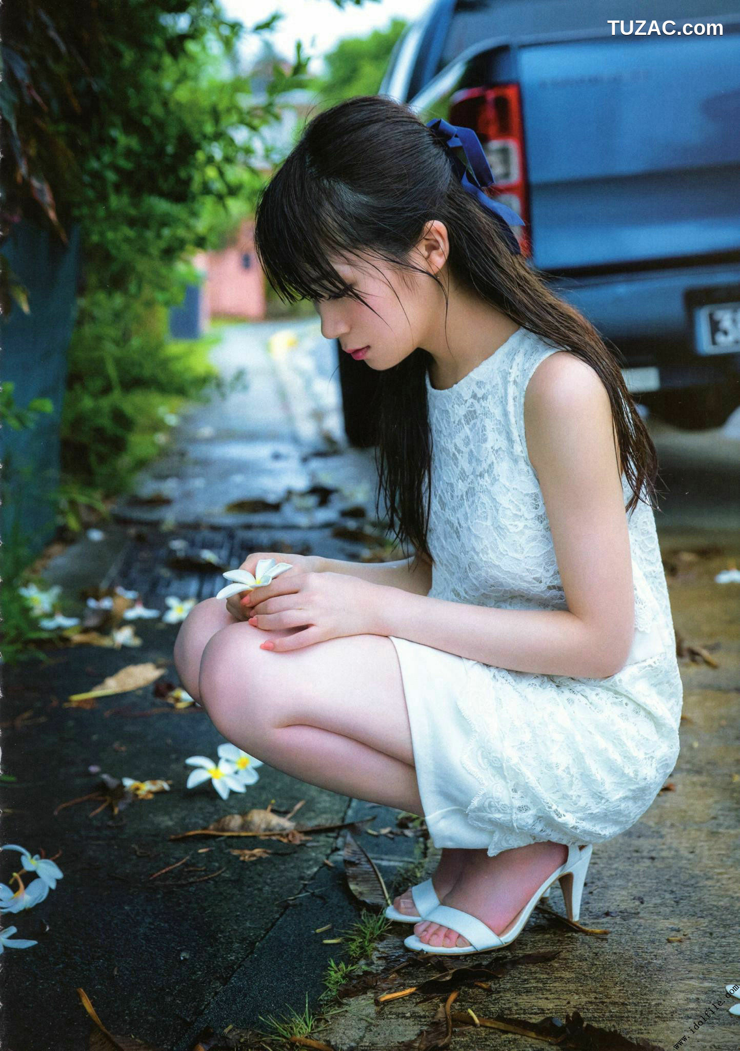 PB写真集_秋元真夏 1st《真夏の気圧配置》 写真集[145P]