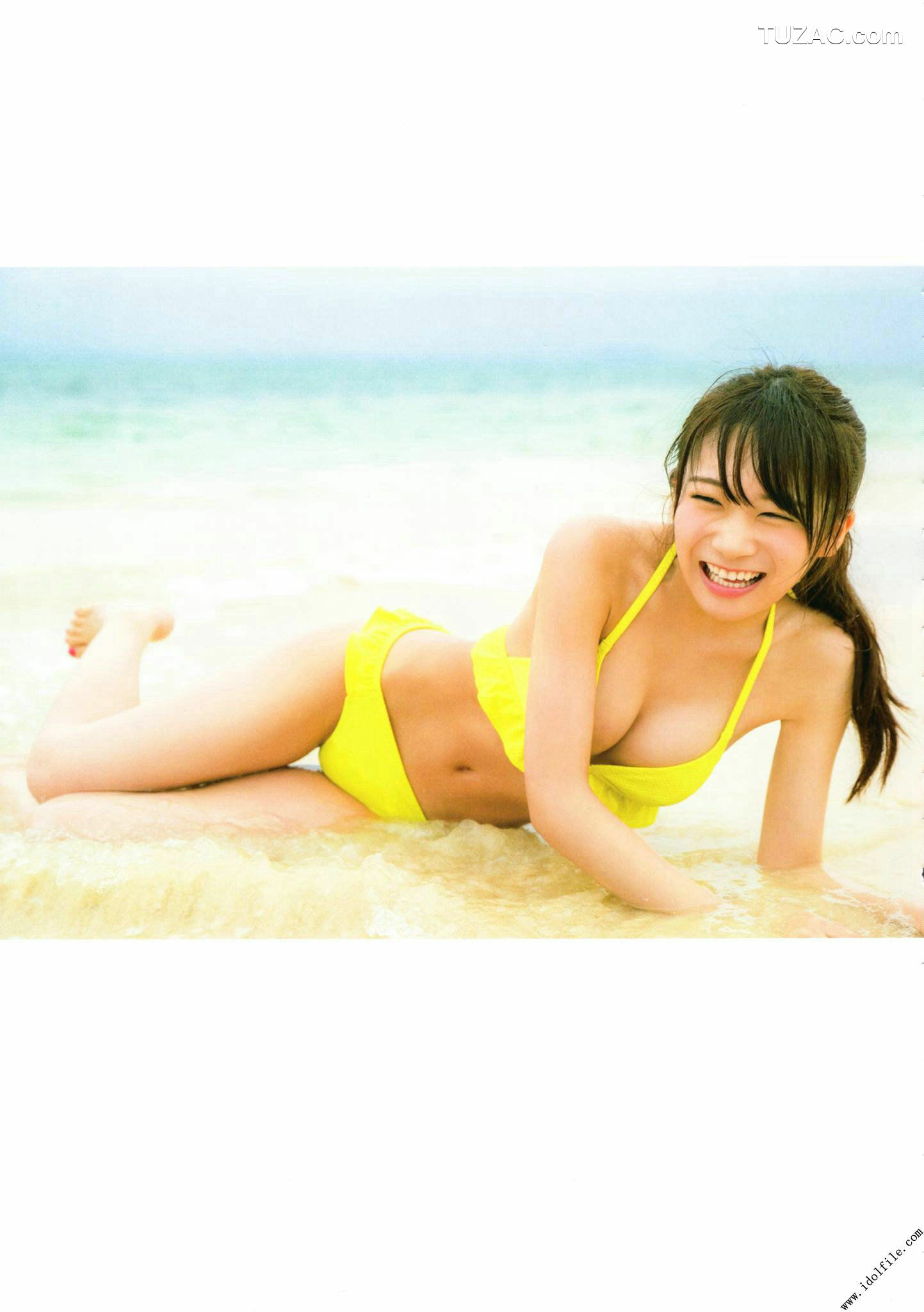 PB写真集_秋元真夏 1st《真夏の気圧配置》 写真集[145P]