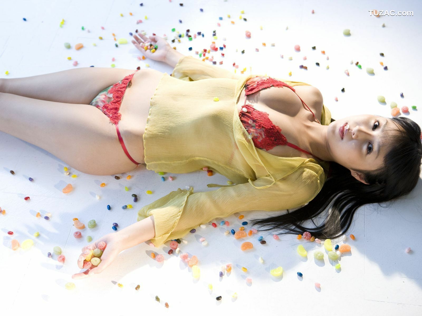 Sabra_ StriCtly Girls 渡辺美優 《Baby Skin》 写真集[40P]