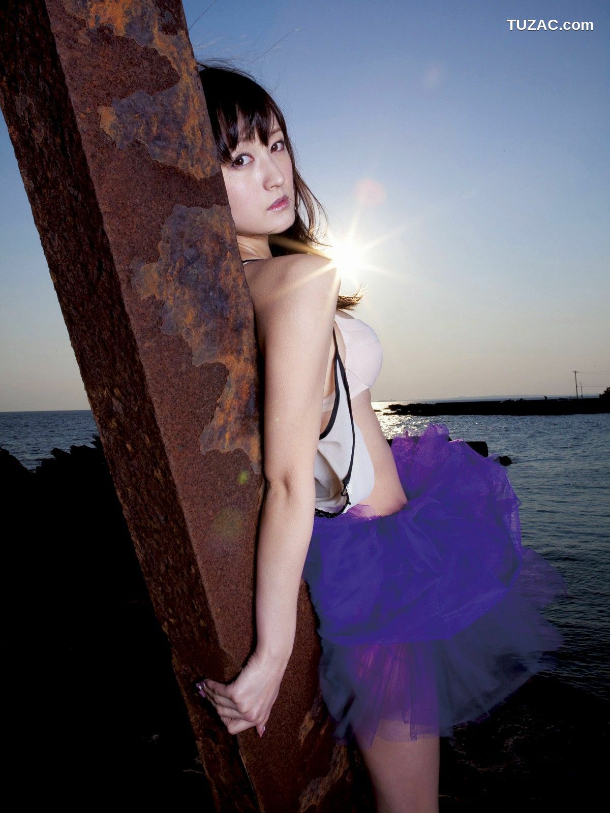 Sabra_小松彩夏《THE PRIME OF WOMANHOOD》 写真集 [100P]